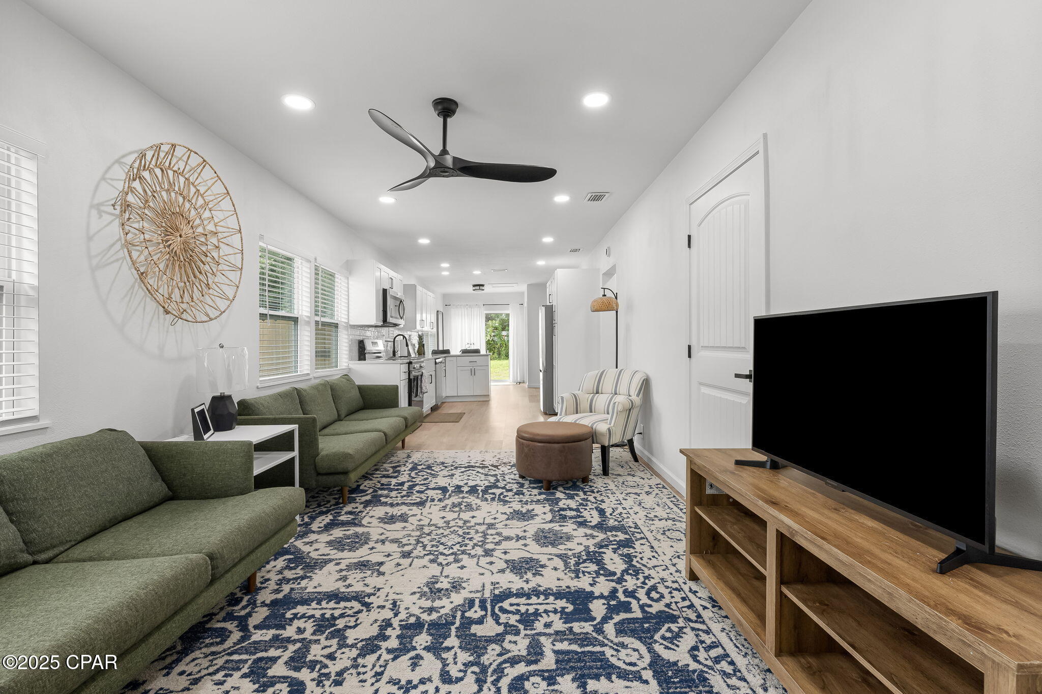 Image 9 For 340 Gray Avenue