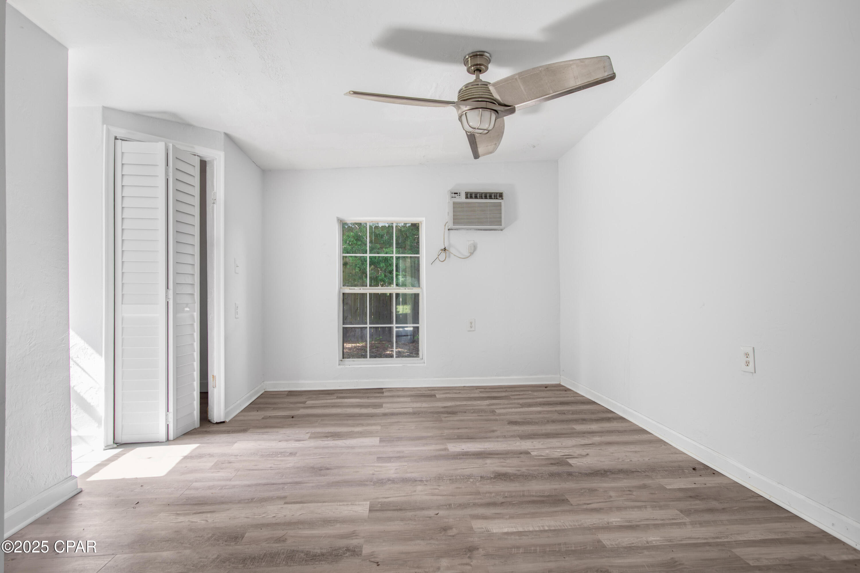 Image 19 For 16590 Gaskin Street