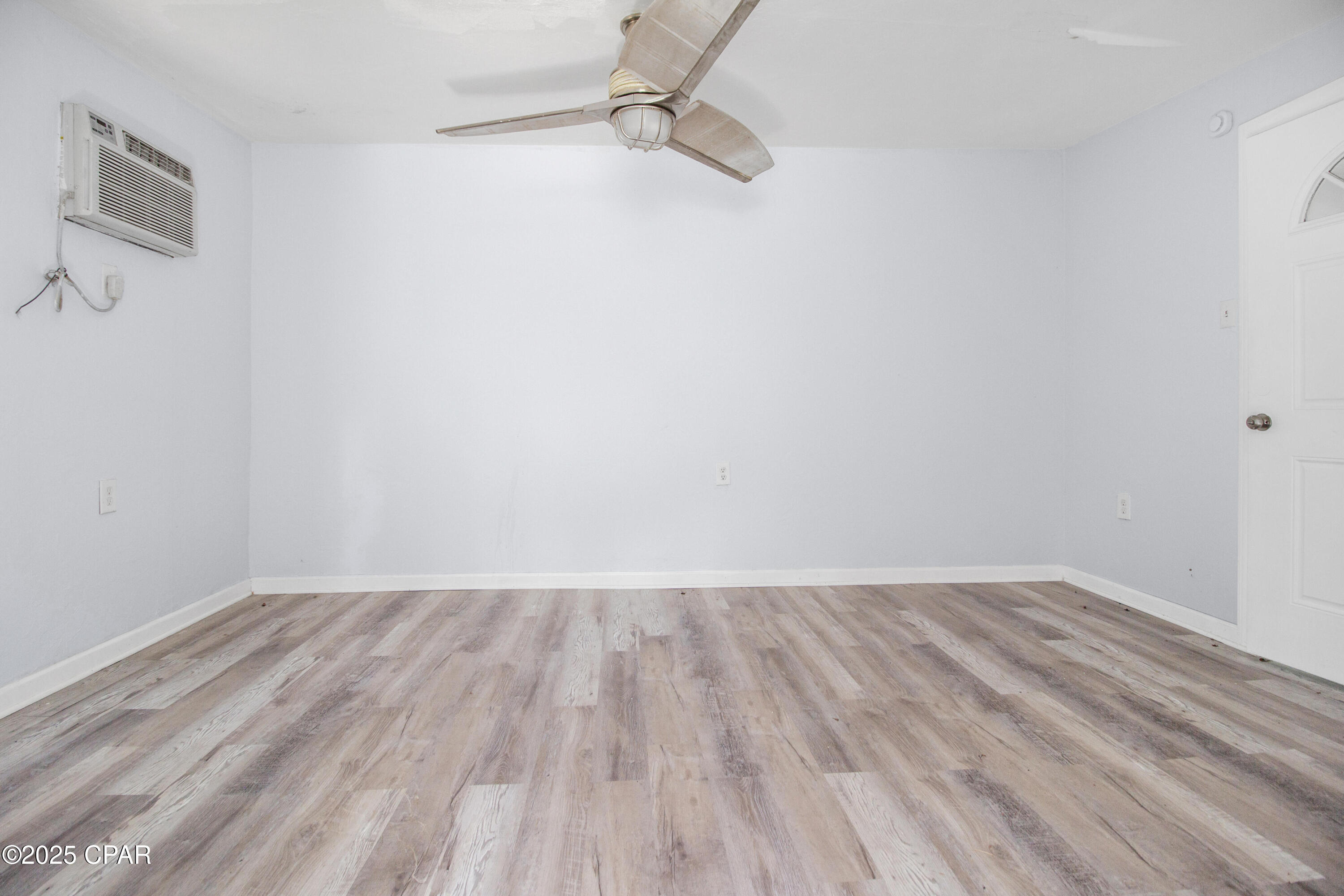 Image 20 For 16590 Gaskin Street