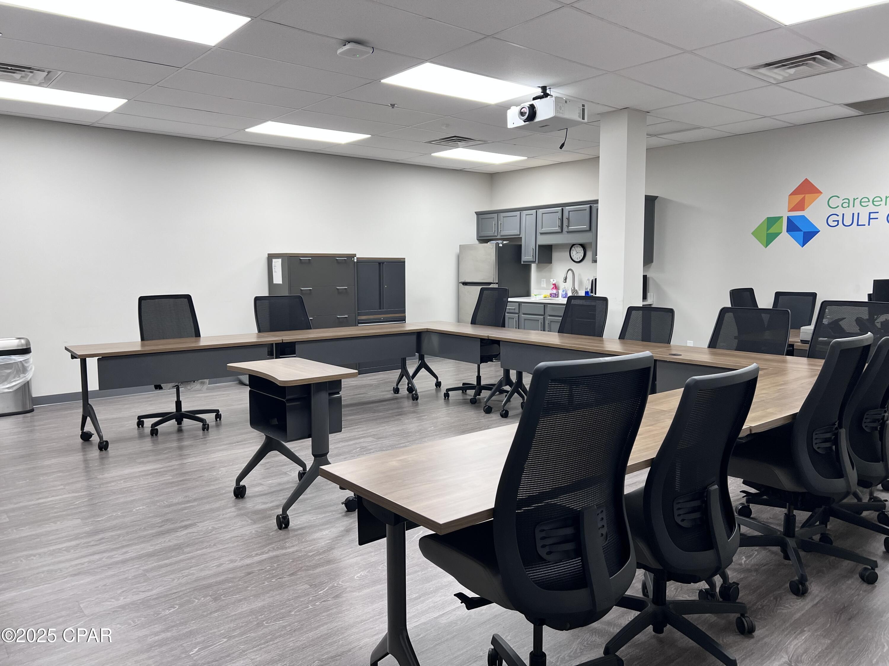 Image 14 For 615 Highway 231