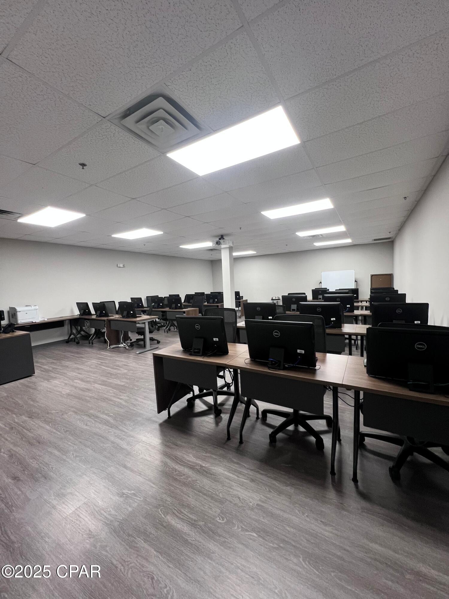 Image 24 For 615 Highway 231