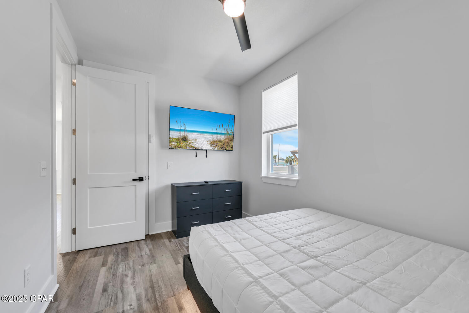 Image 34 For 13310 Front Beach Road