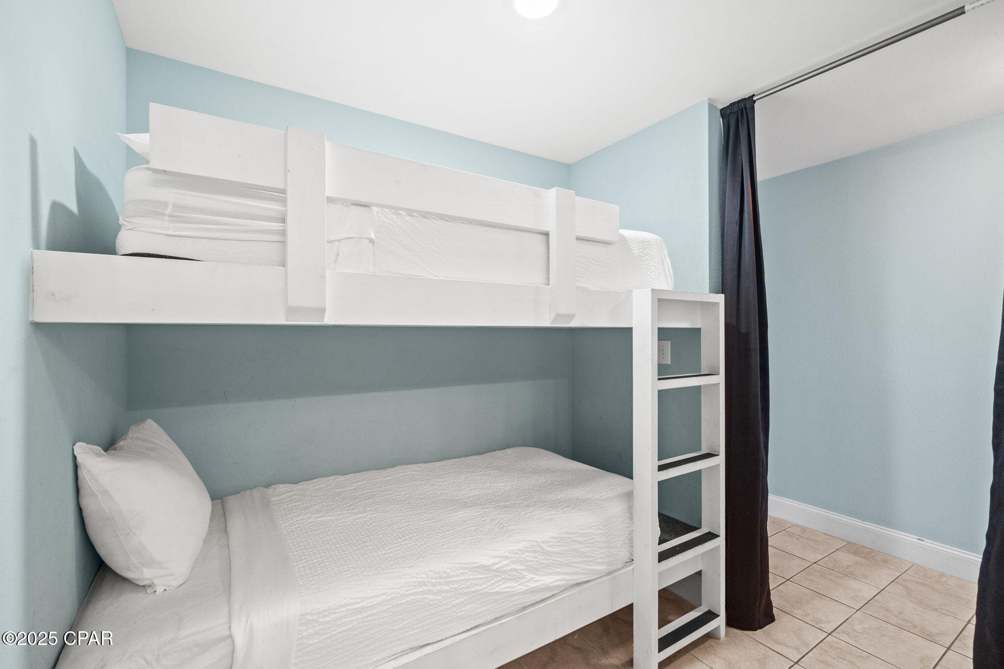 Image 11 For 9902 Thomas Drive 936