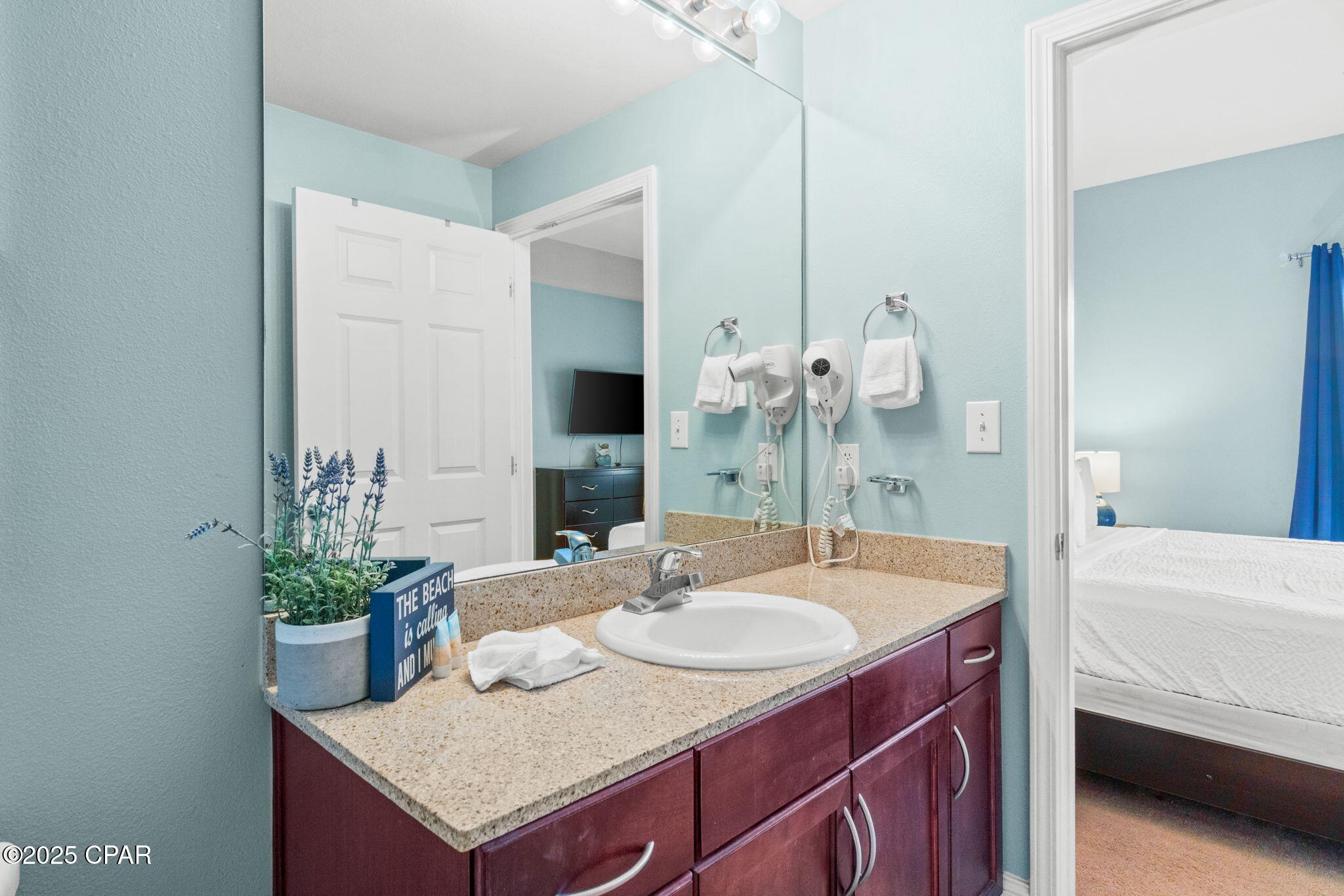 Image 8 For 9902 Thomas Drive 936