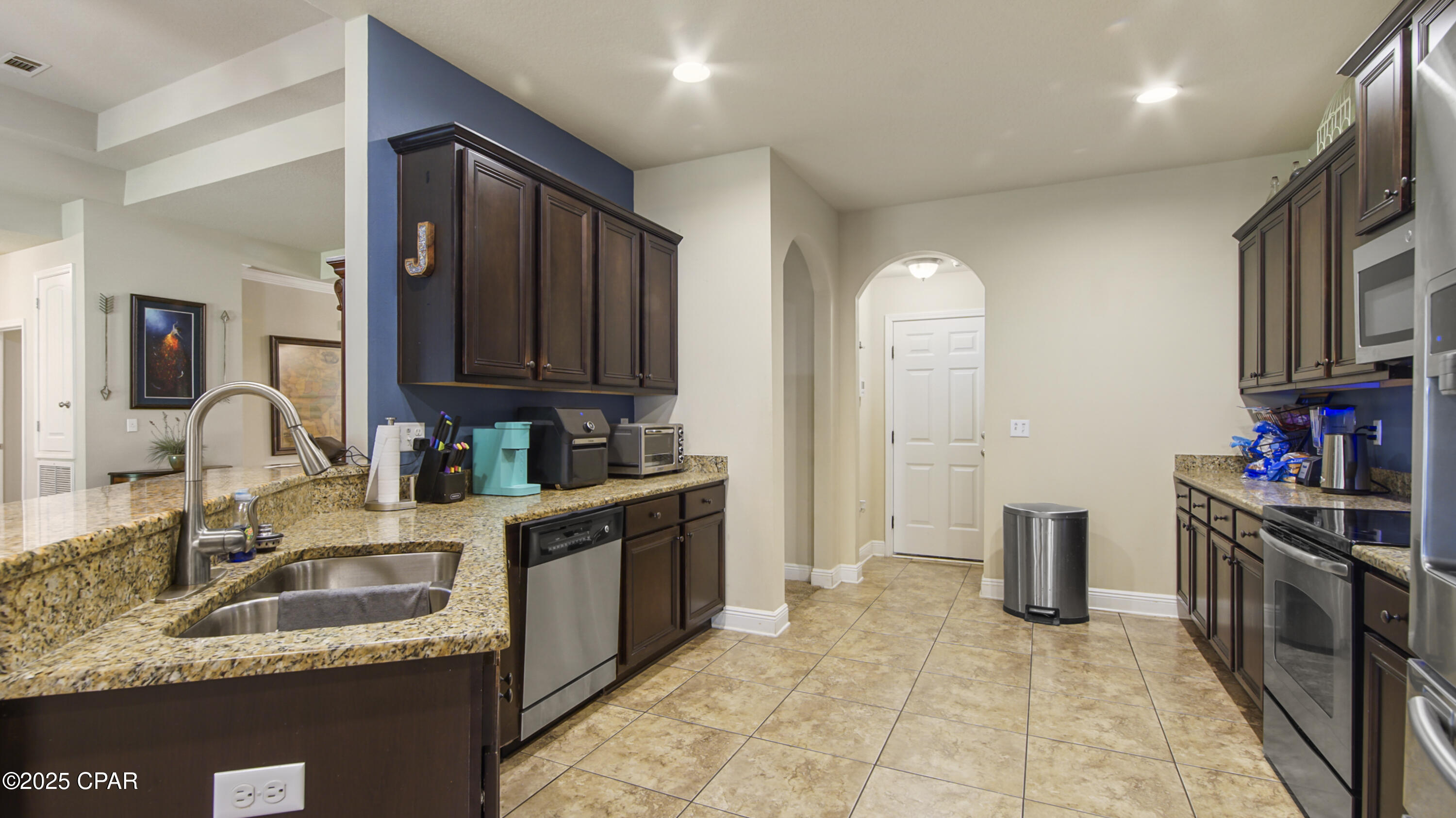 Image 30 For 12812 Merial Pass