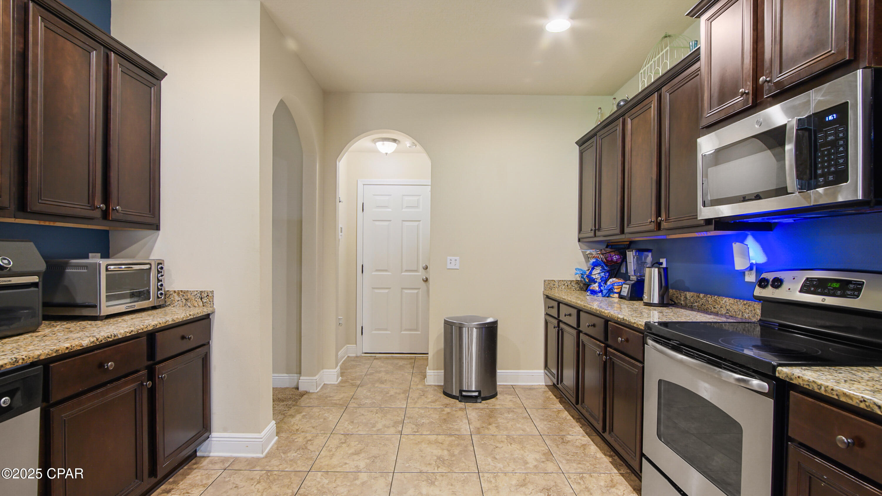 Image 31 For 12812 Merial Pass