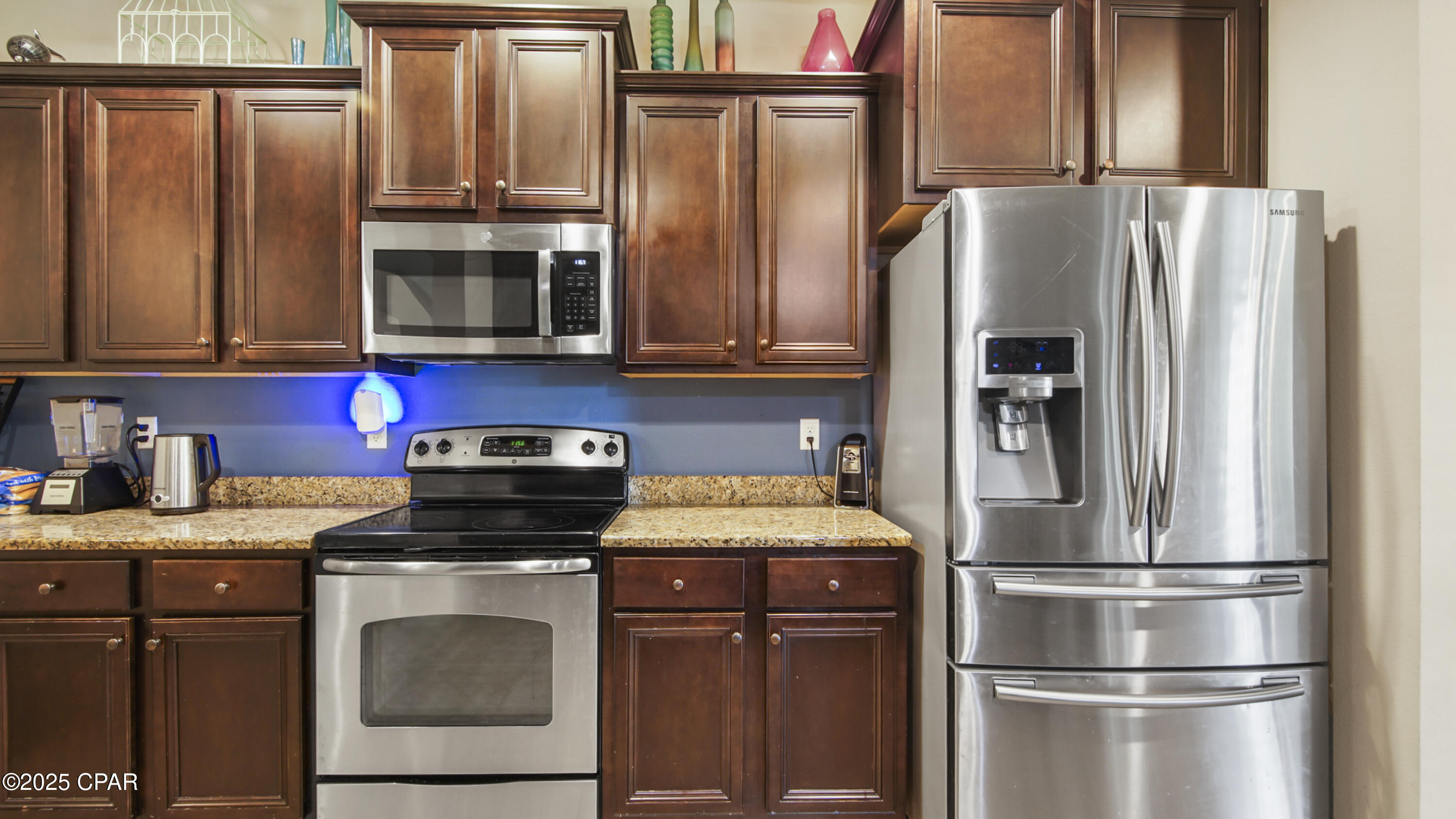 Image 34 For 12812 Merial Pass