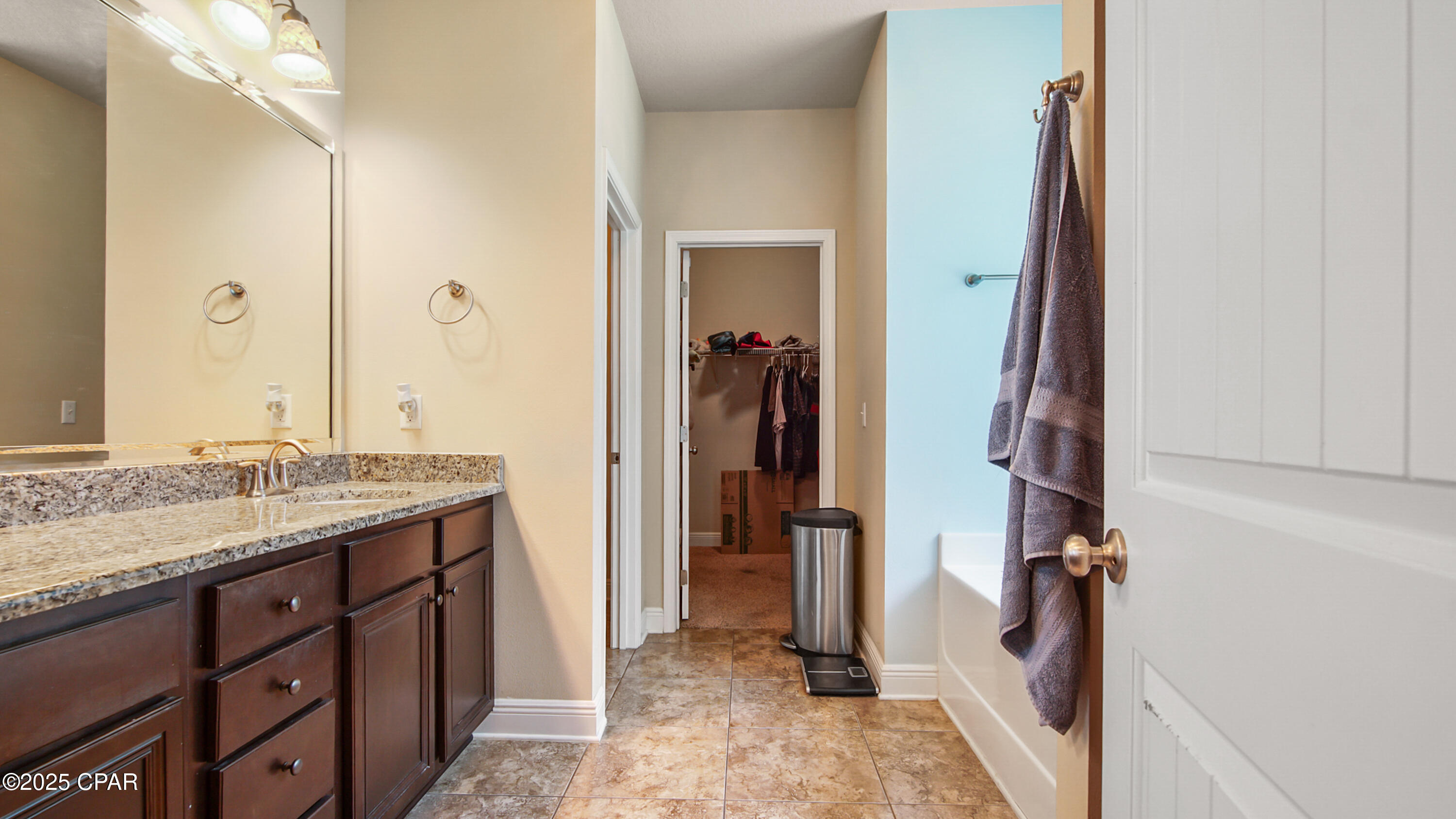 Image 50 For 12812 Merial Pass