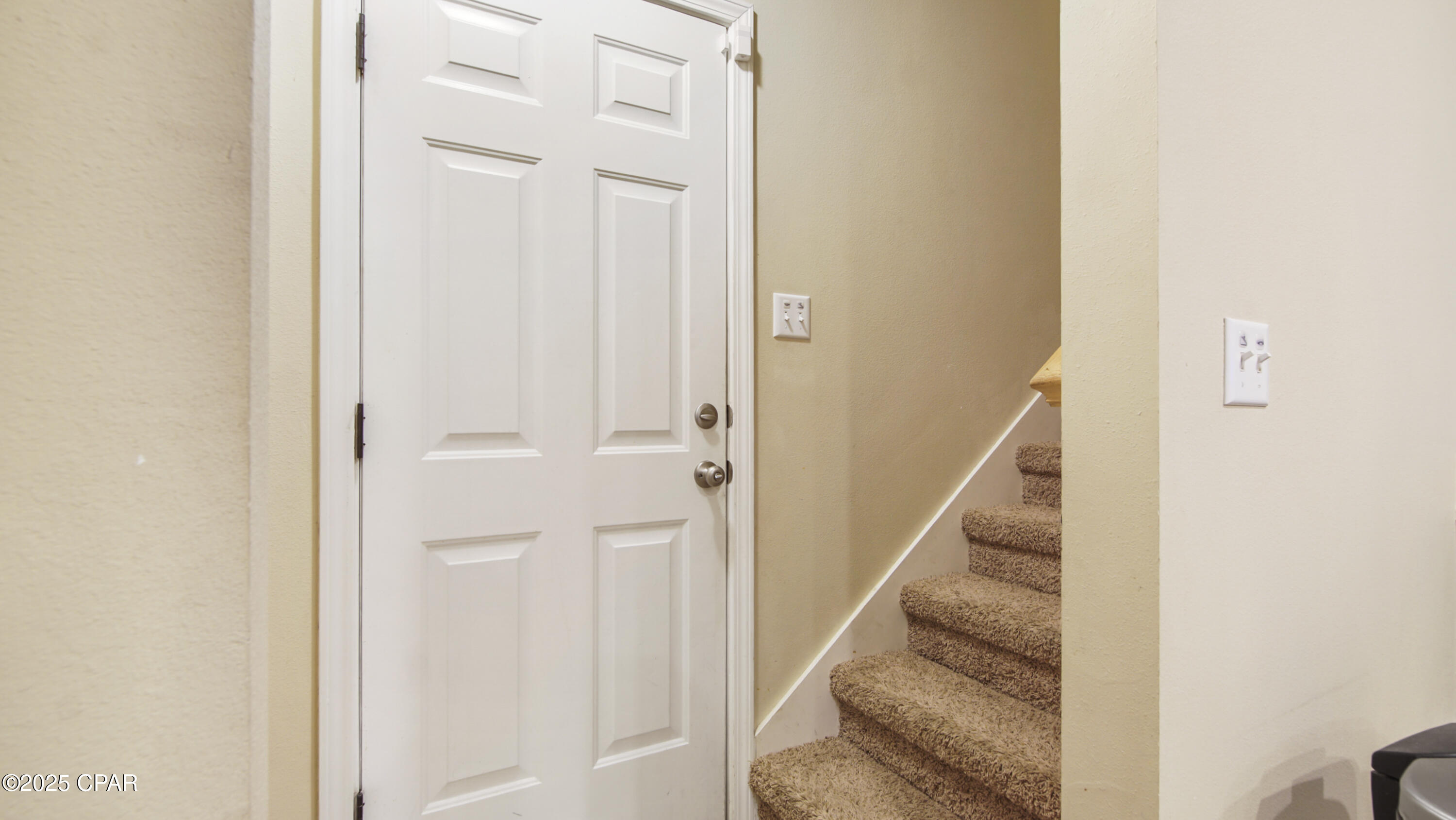 Image 54 For 12812 Merial Pass