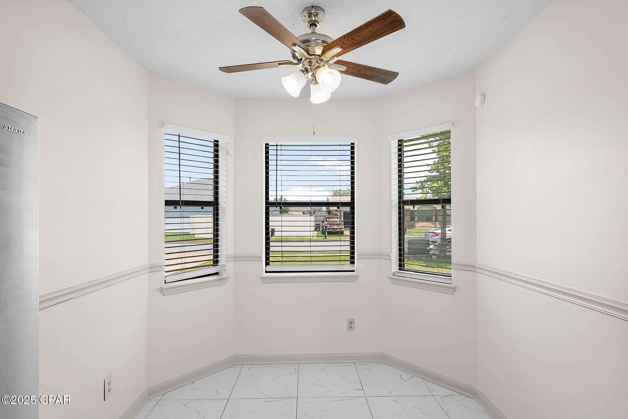 Image 13 For 721 J J Drive