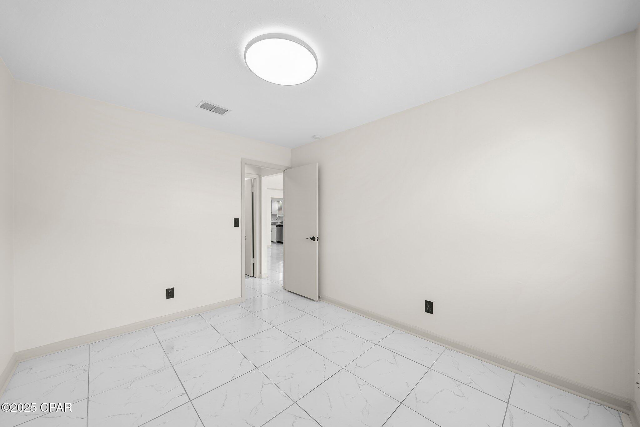 Image 21 For 721 J J Drive