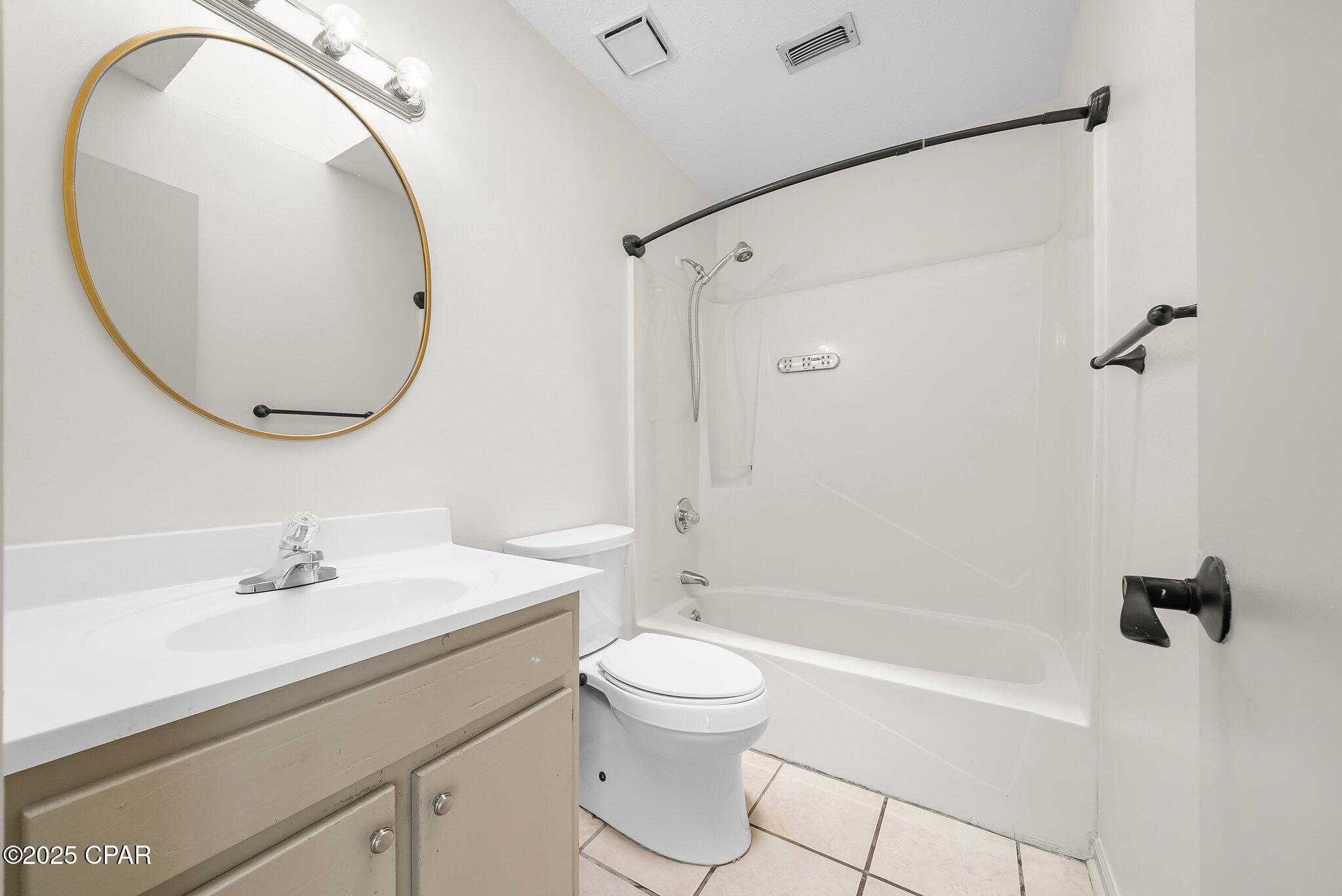 Image 25 For 721 J J Drive