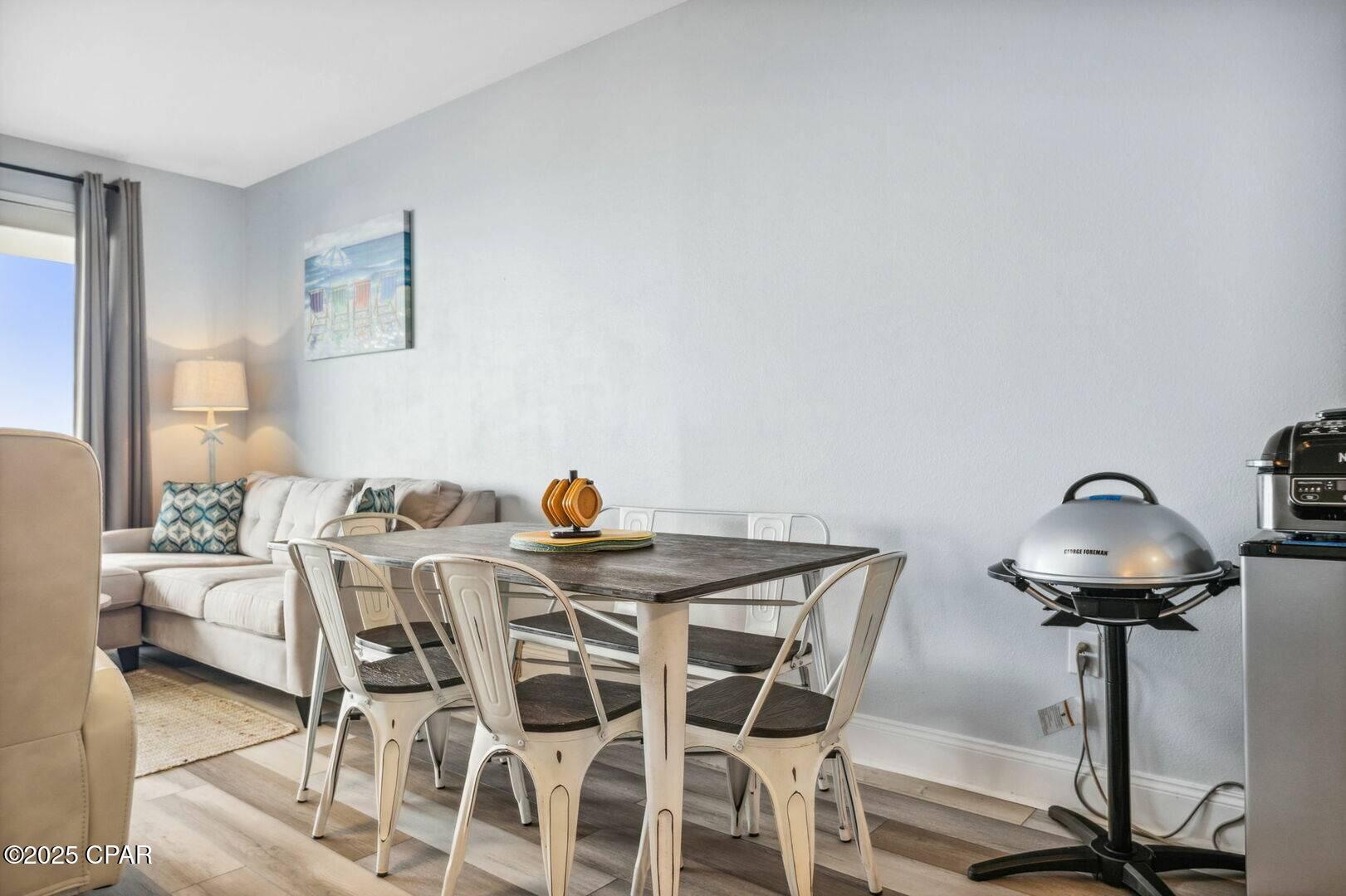 Image 8 For 9860 Thomas Drive 1221