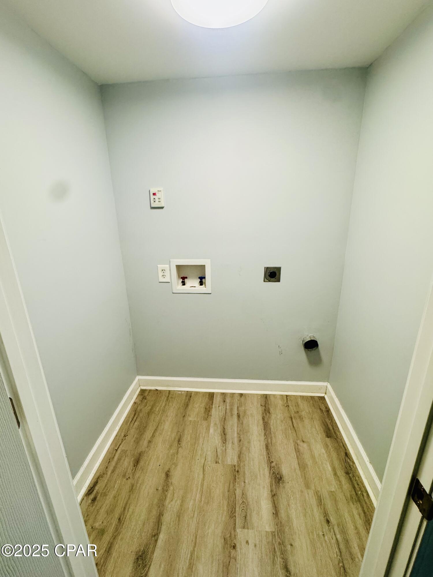 Image 11 For 1606 Fairland Avenue