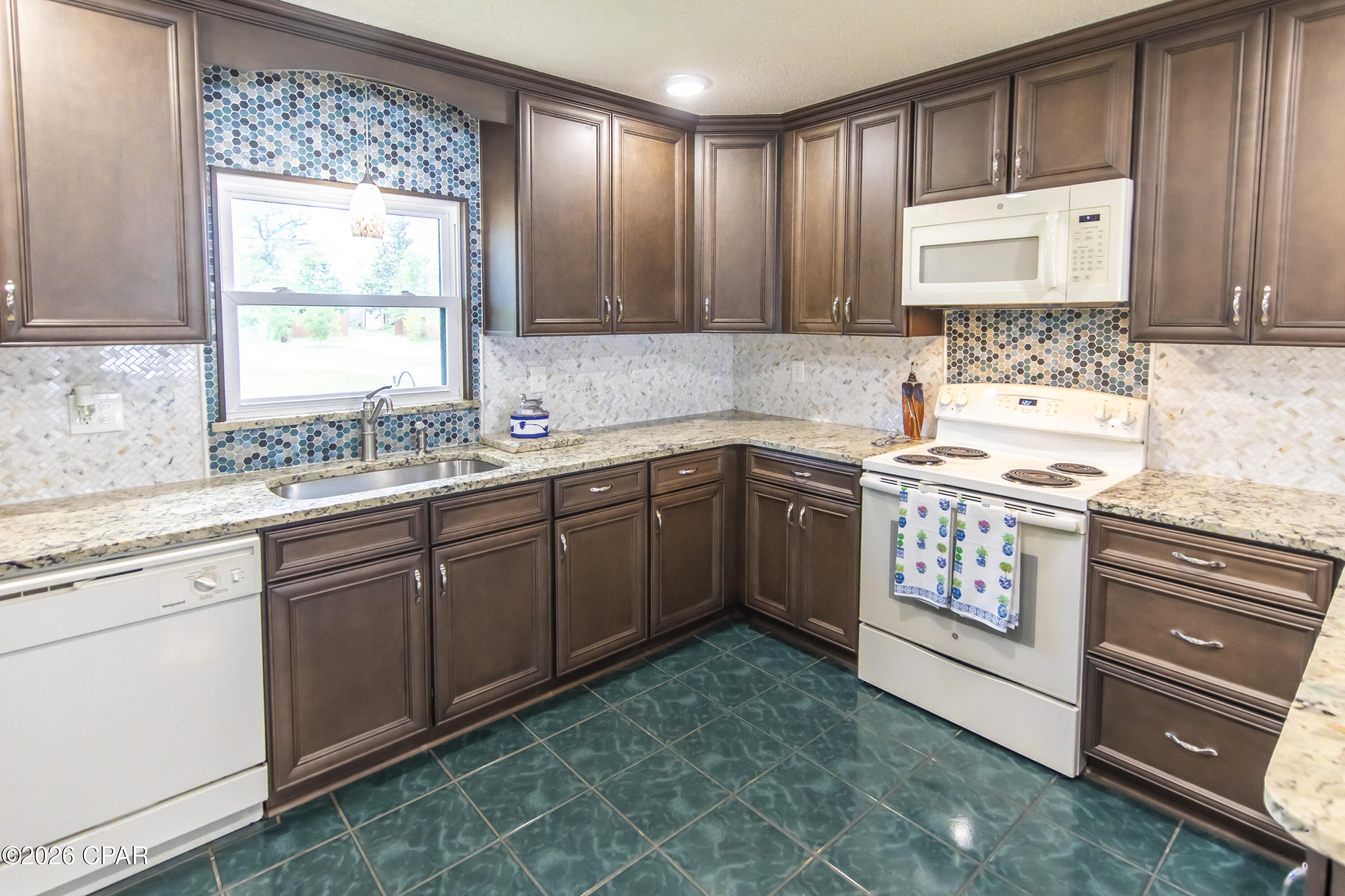 Image 21 For 1203 Bay Drive