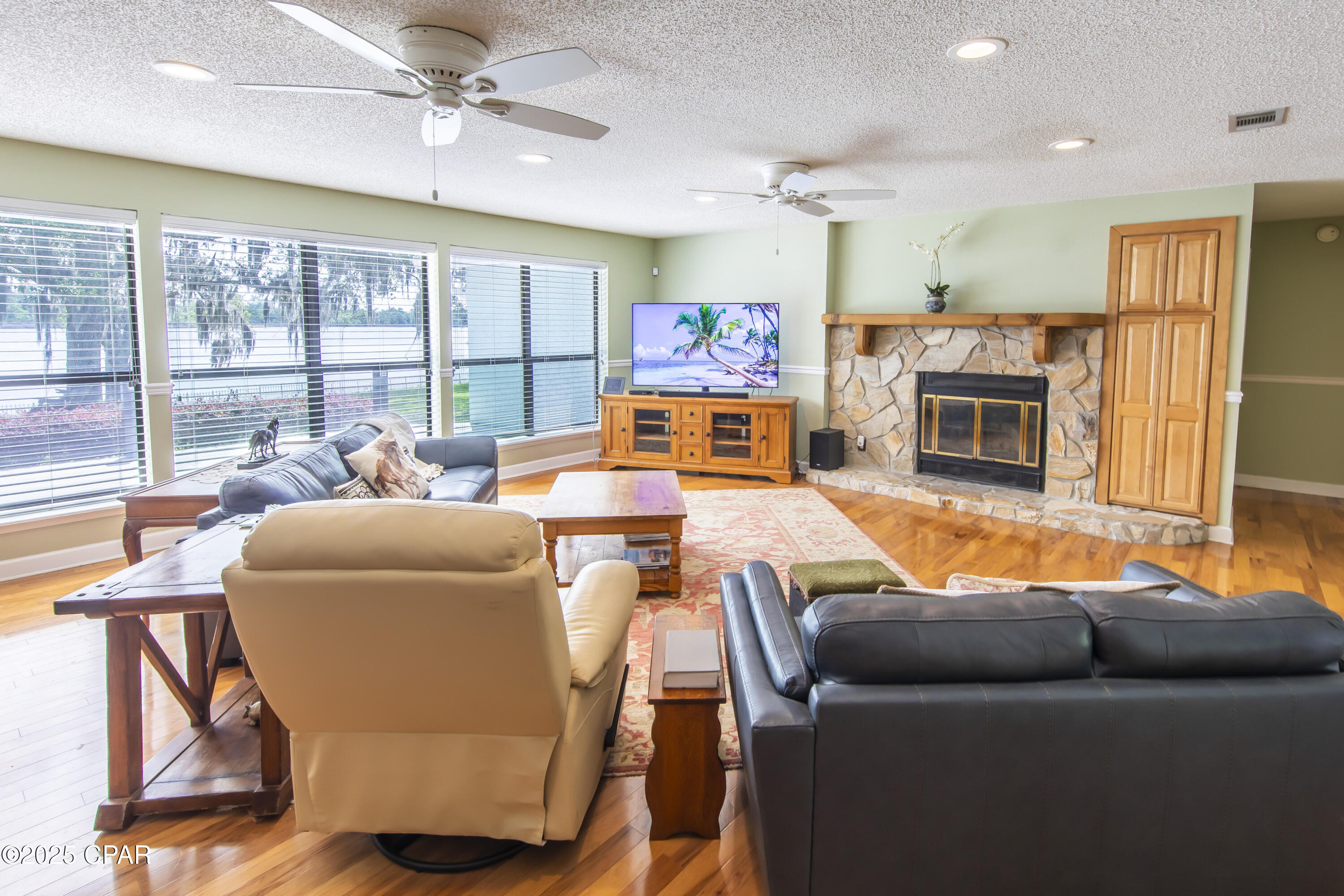 Image 7 For 1203 Bay Drive