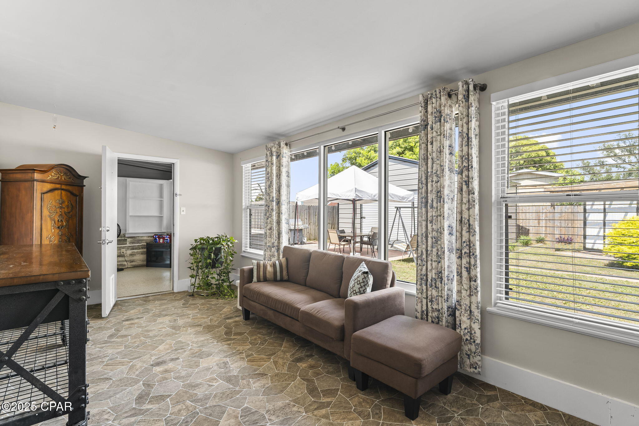 Image 27 For 108 Woodlawn Drive