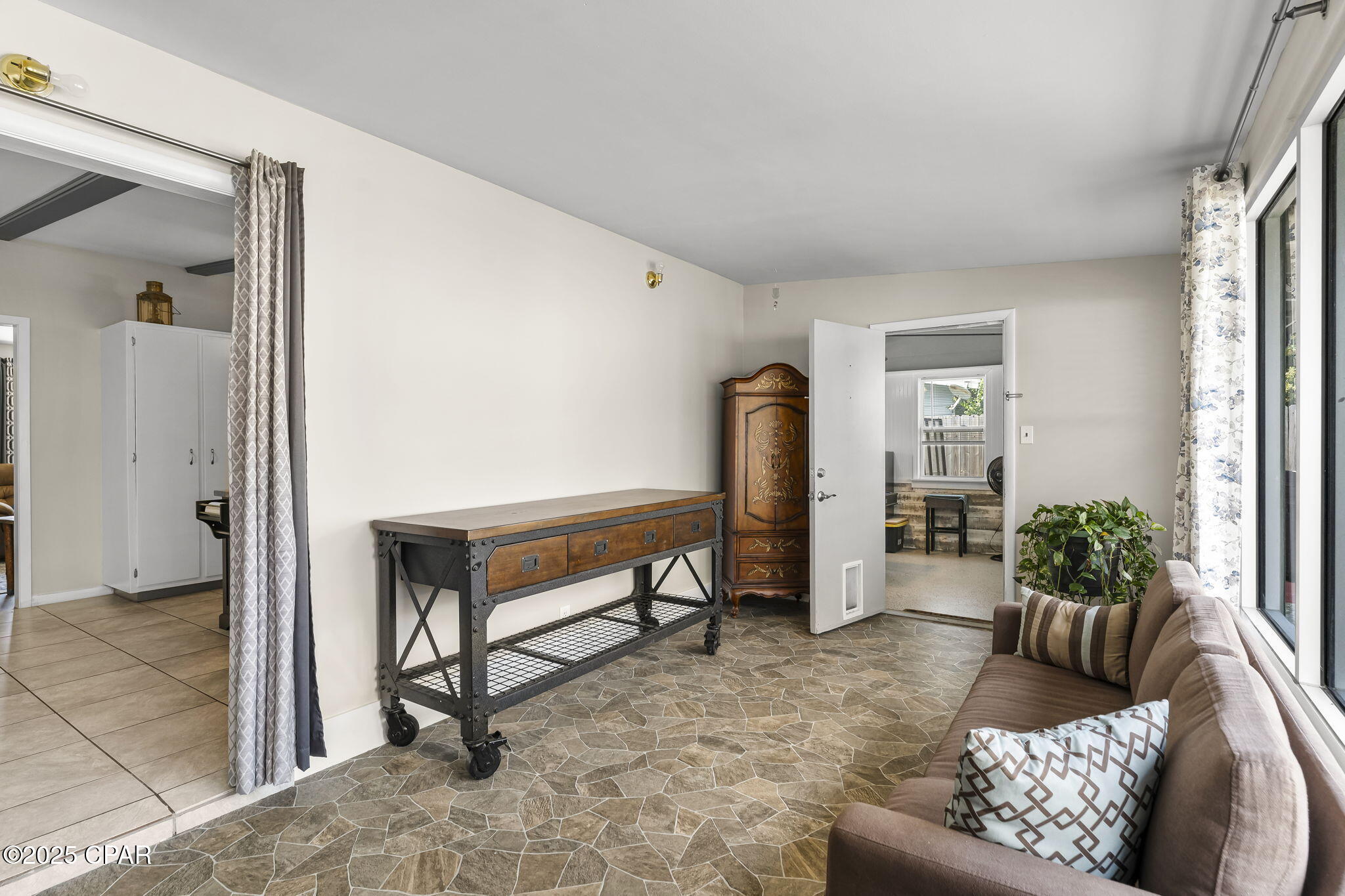 Image 28 For 108 Woodlawn Drive