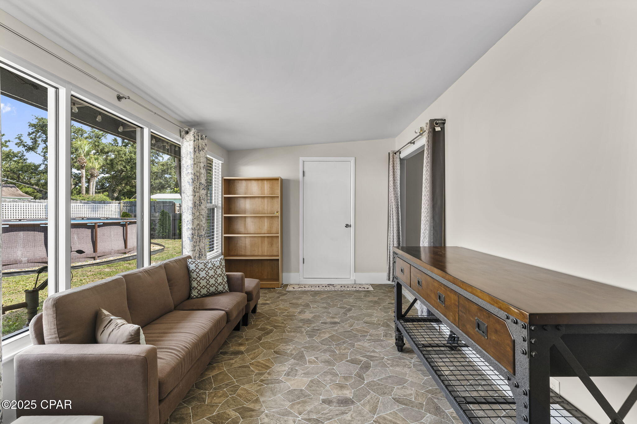 Image 29 For 108 Woodlawn Drive