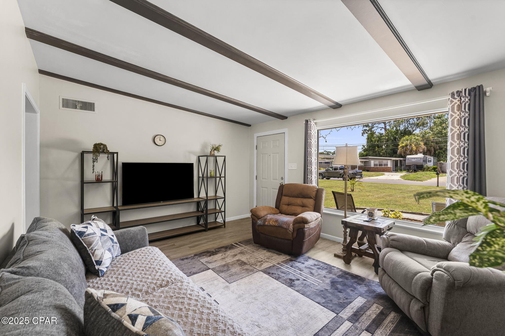 Image 7 For 108 Woodlawn Drive