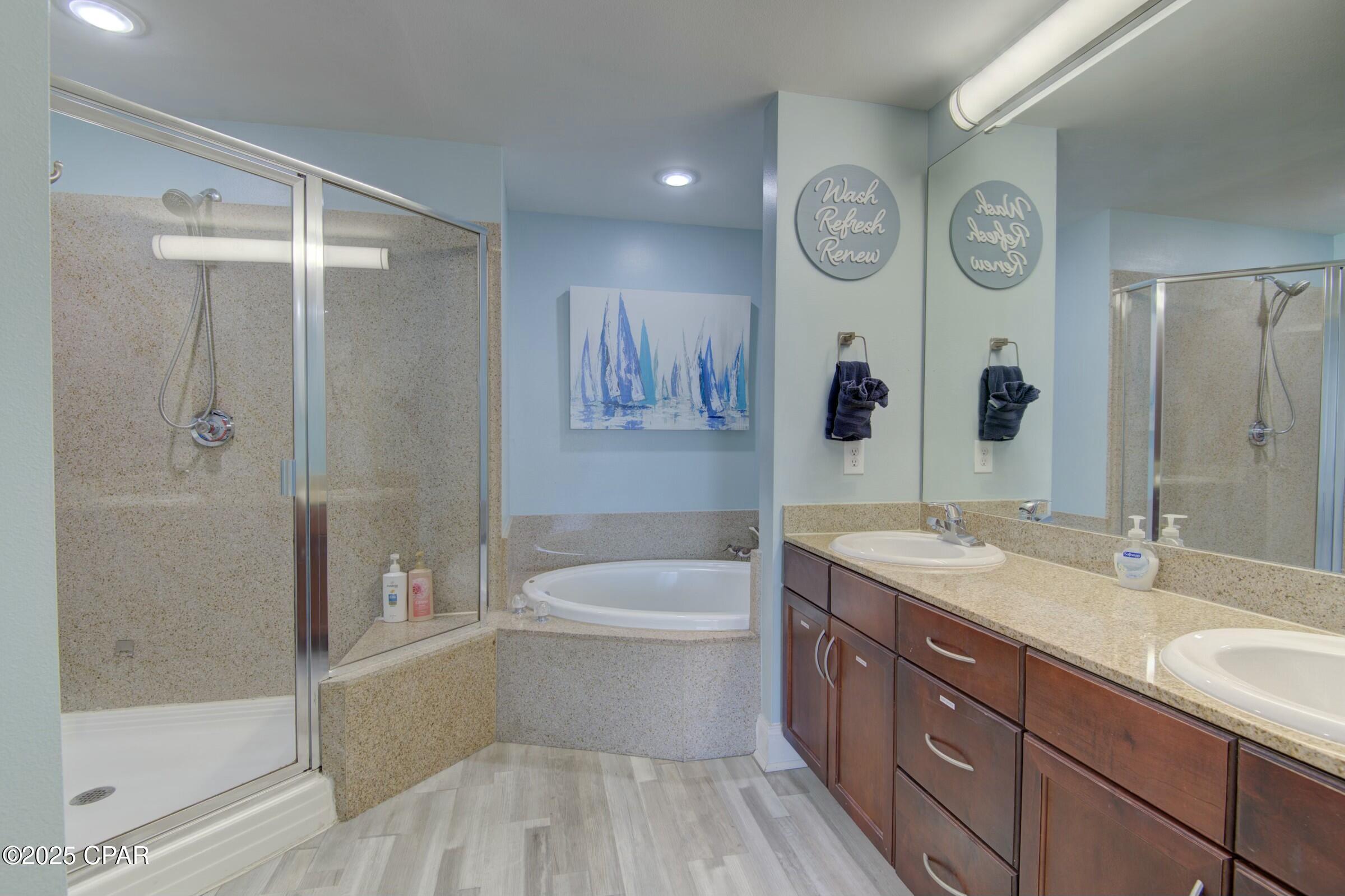 Image 16 For 9860 Thomas Drive 1426