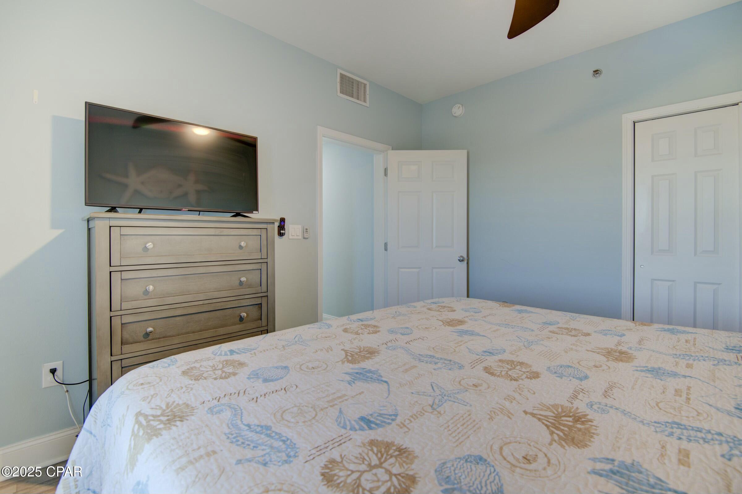 Image 20 For 9860 Thomas Drive 1426