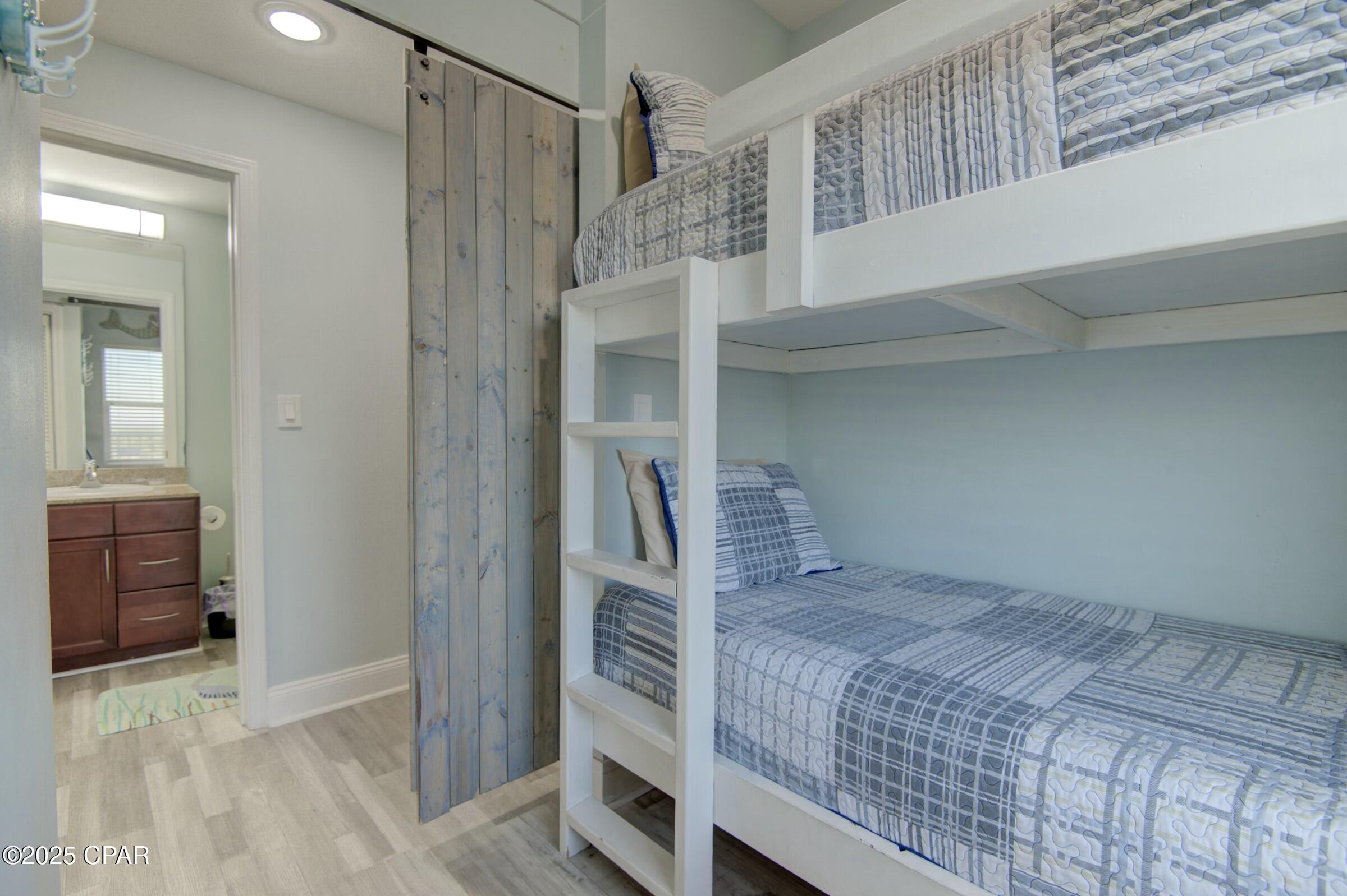 Image 25 For 9860 Thomas Drive 1426