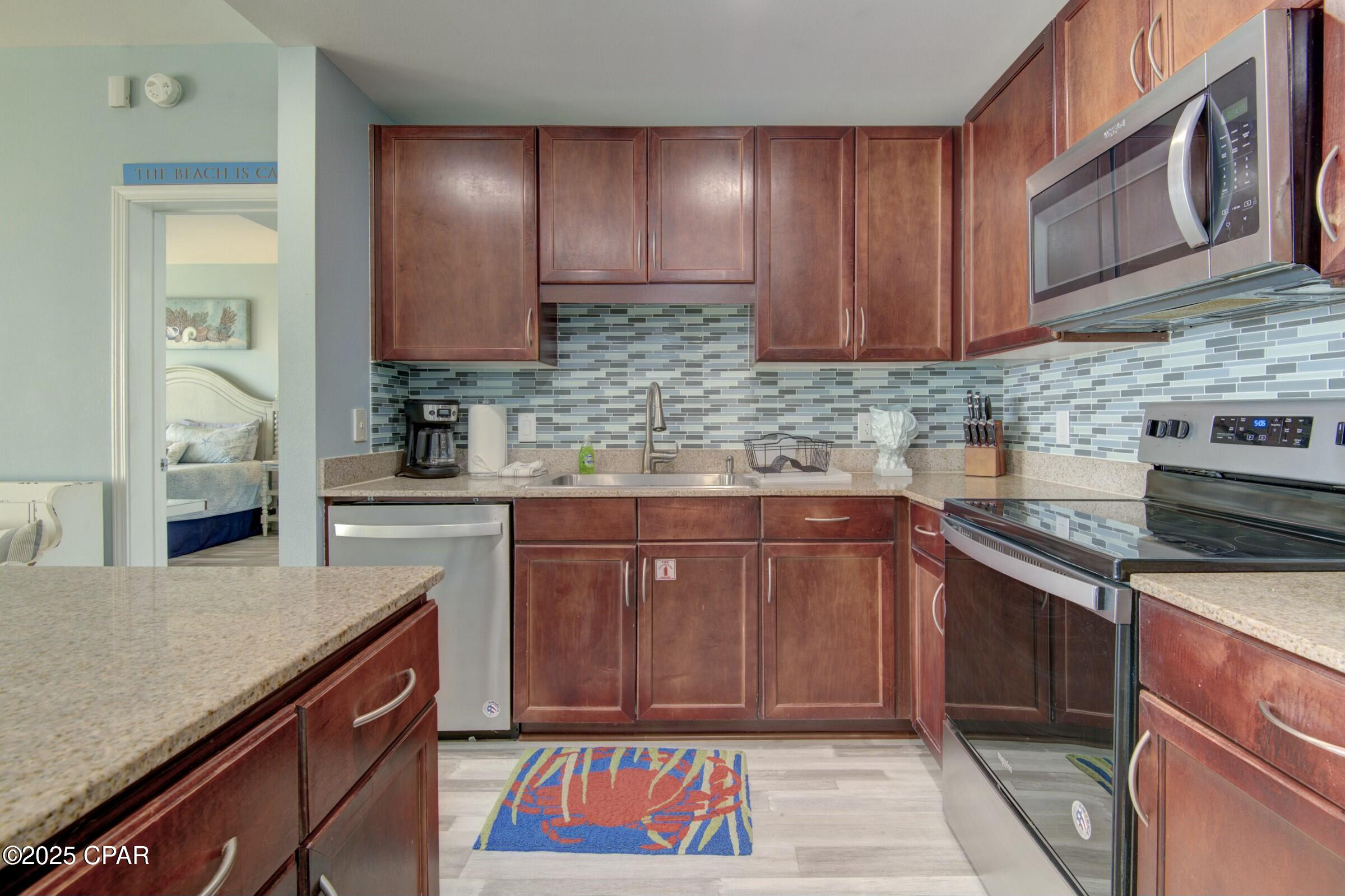 Image 8 For 9860 Thomas Drive 1426