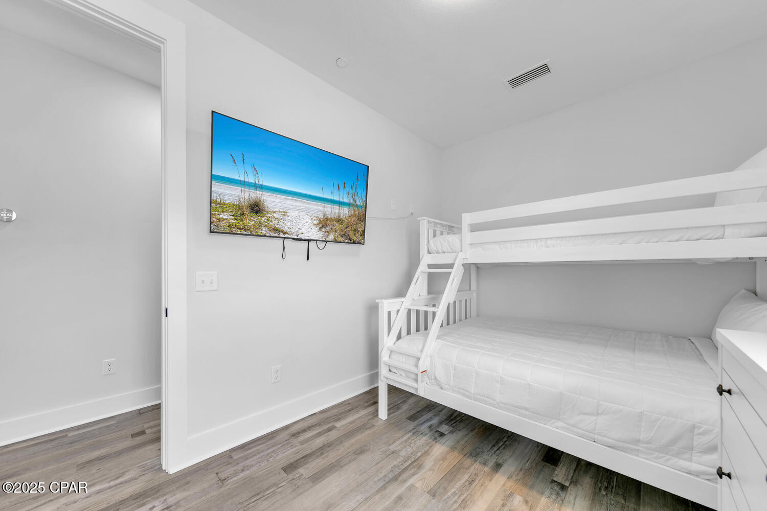 Image 46 For 13308 Front Beach Road