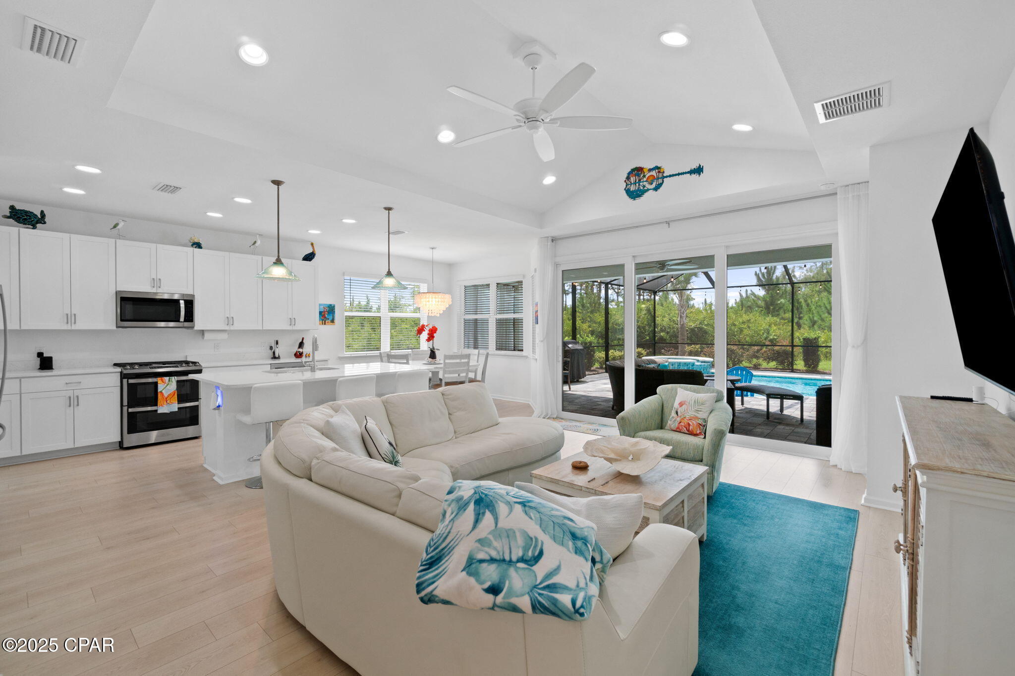 Image 16 For 8406 Island Breeze Avenue