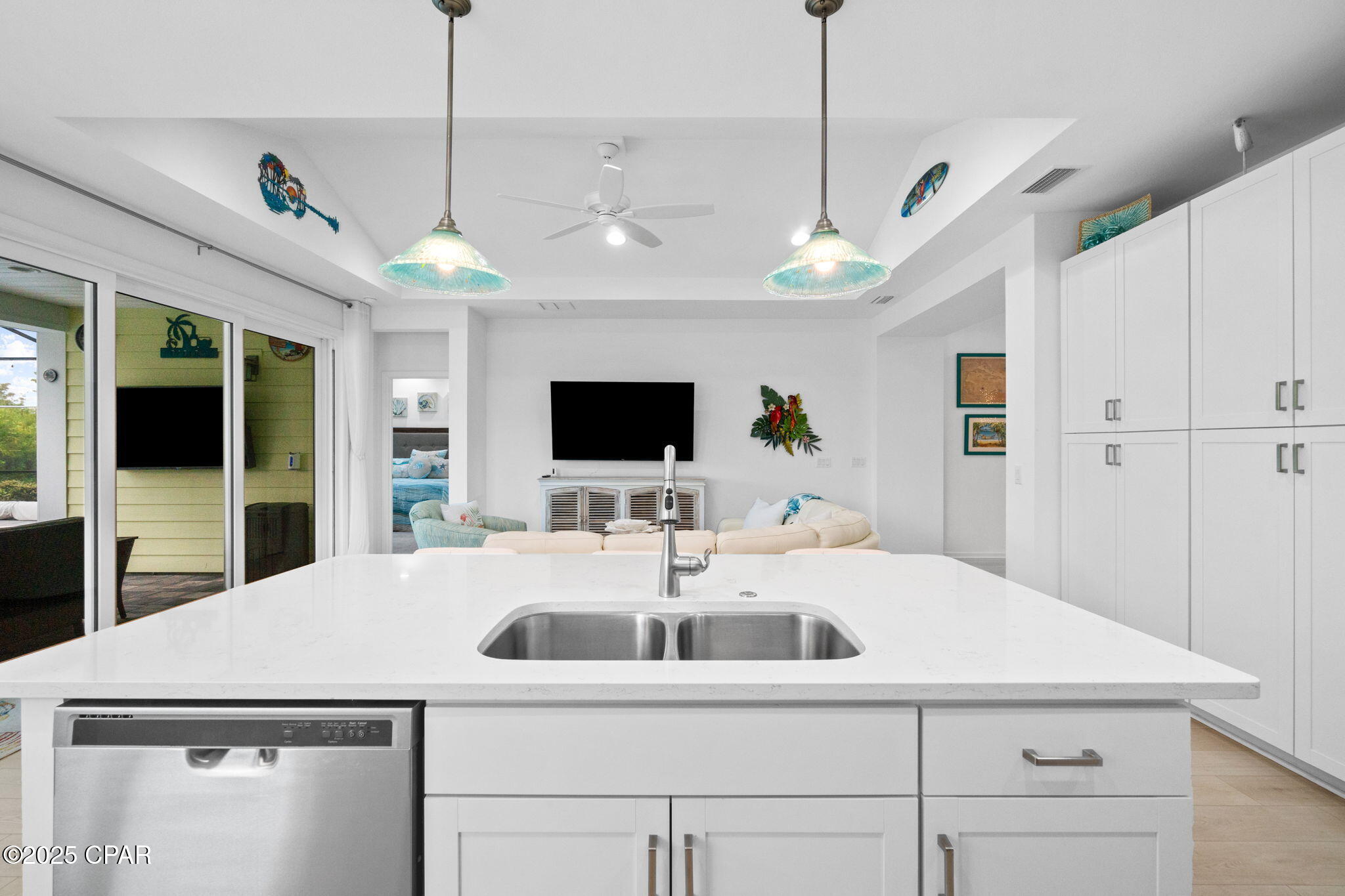 Image 6 For 8406 Island Breeze Avenue