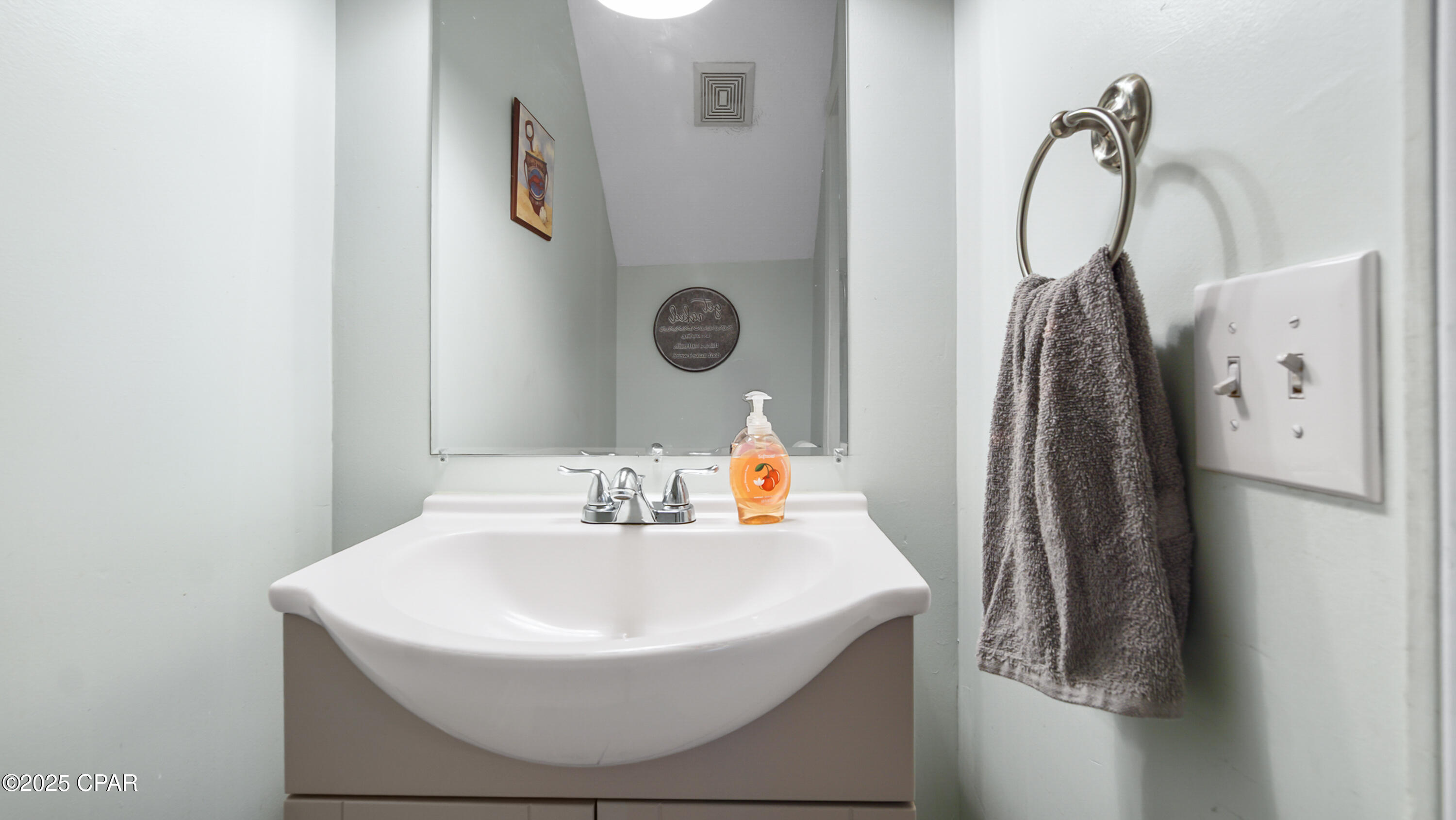 Image 13 For 123 Kimberly Drive