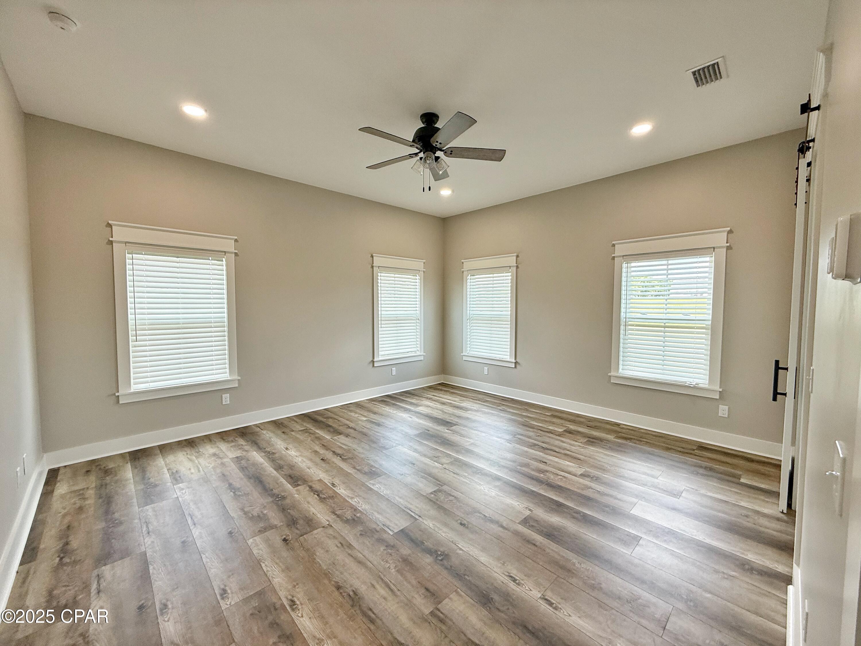 Image 21 For 3391 Grey Oak Way