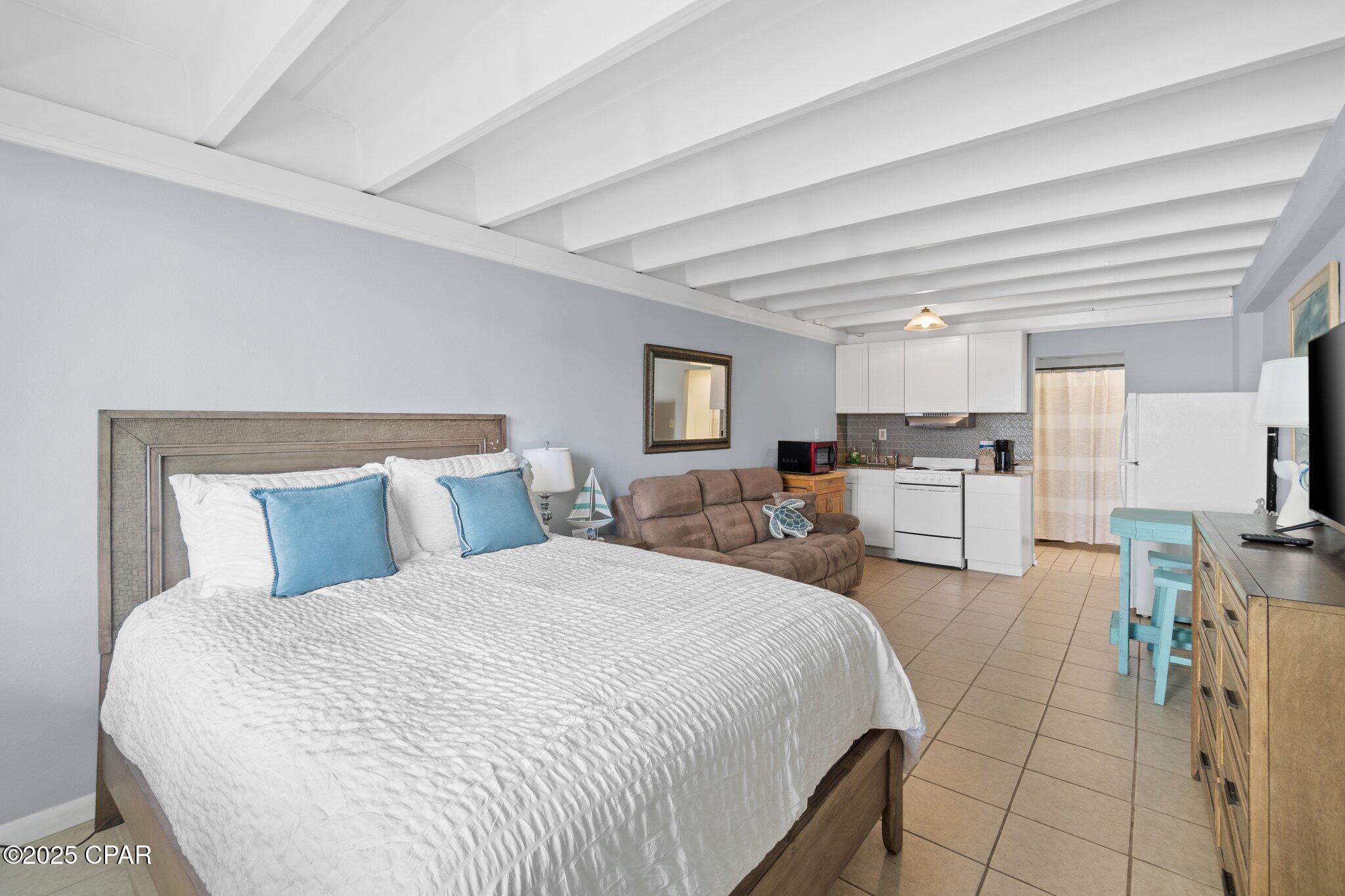 Image 3 For 14401 Front Beach Road 301