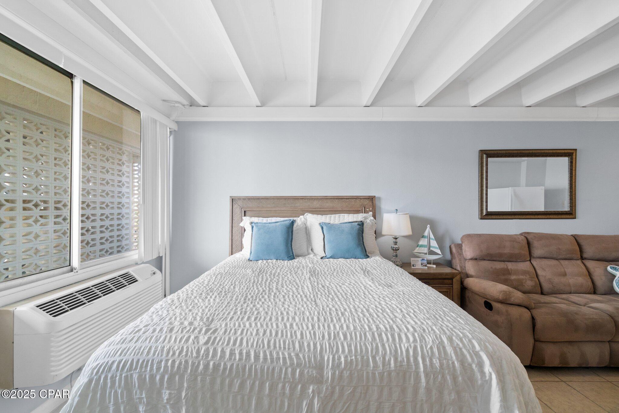 Image 4 For 14401 Front Beach Road 301