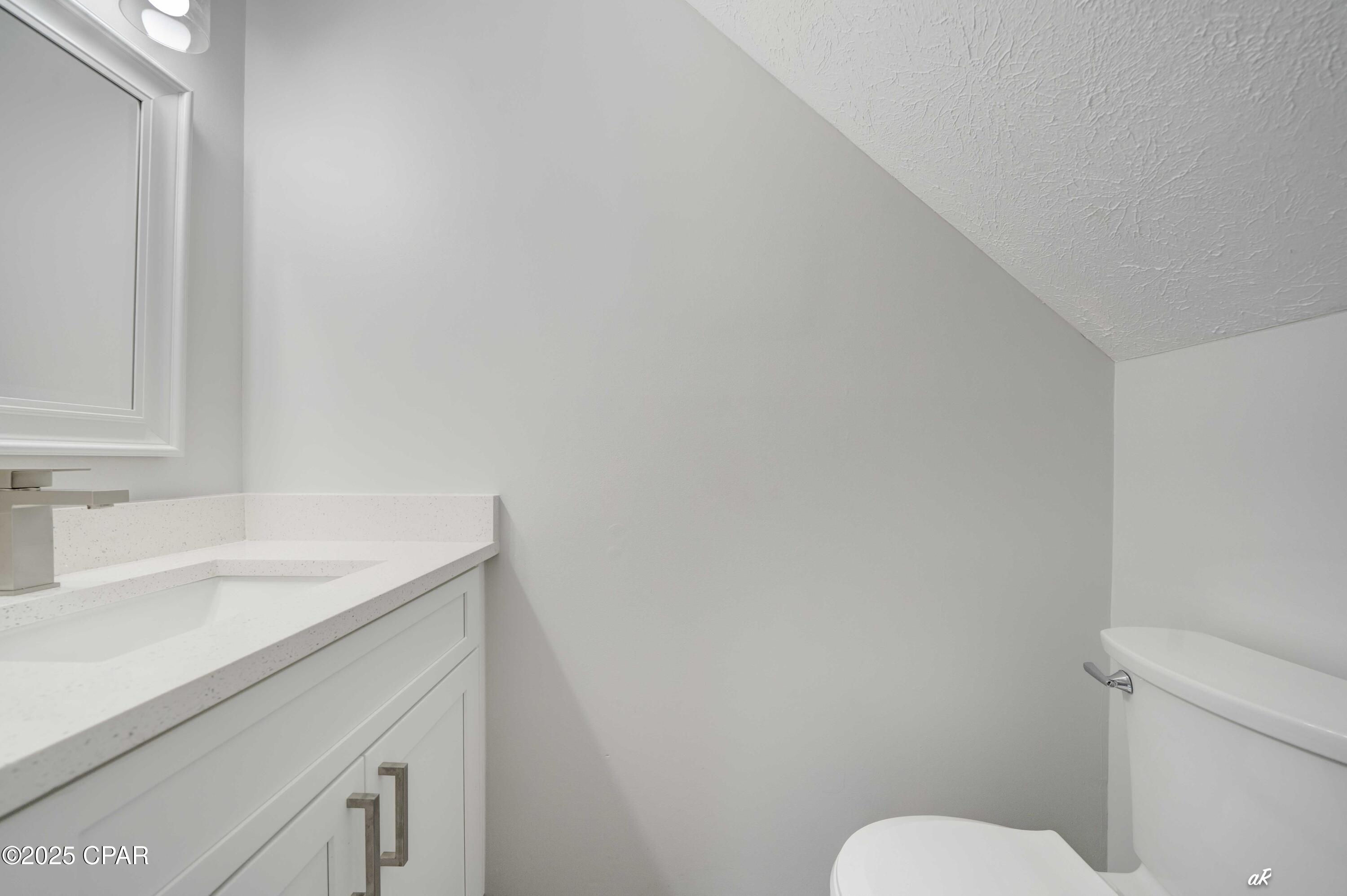 Image 21 For 6322 Pinetree Ave  A