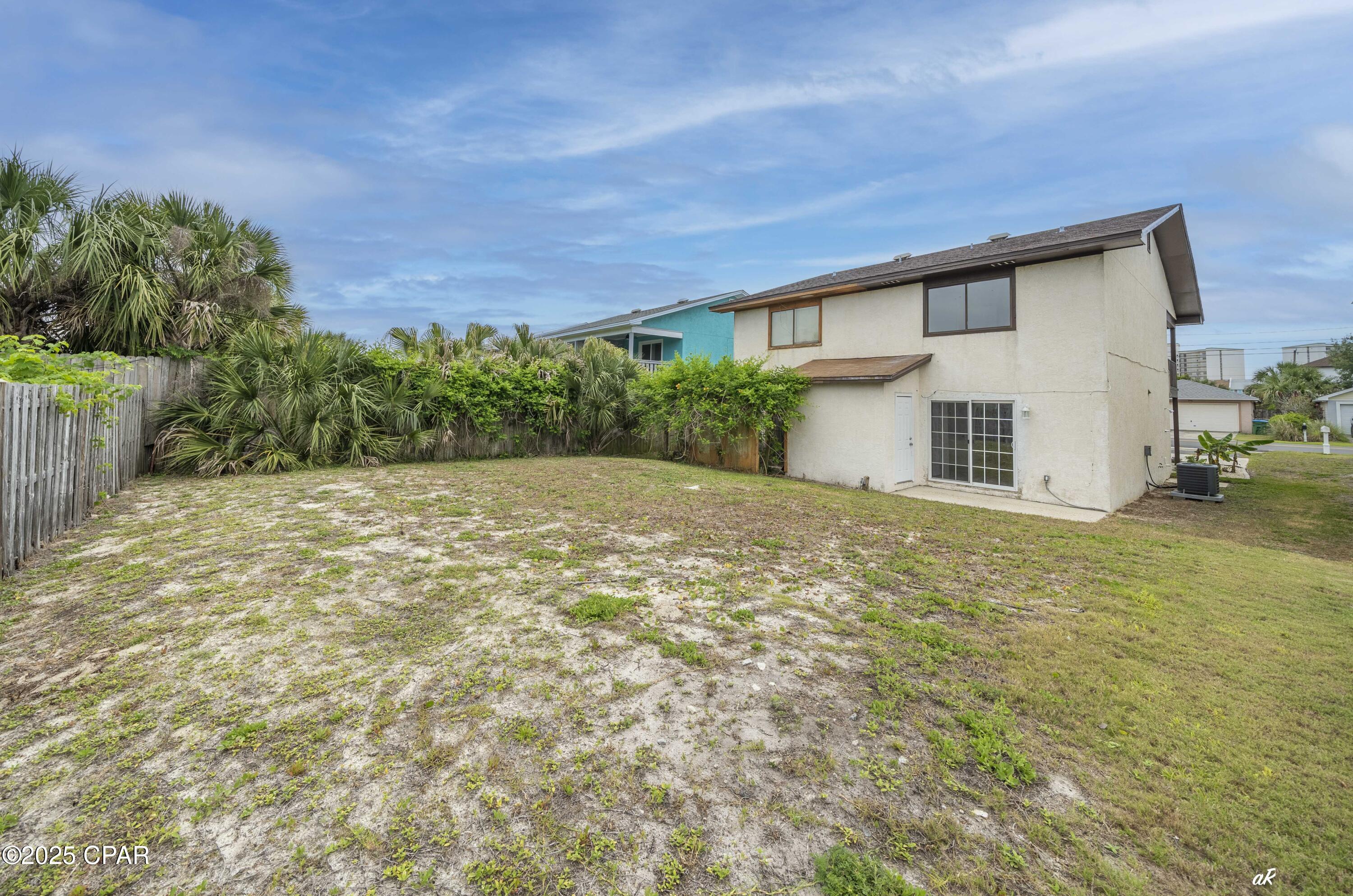 Image 6 For 6322 Pinetree Ave  A