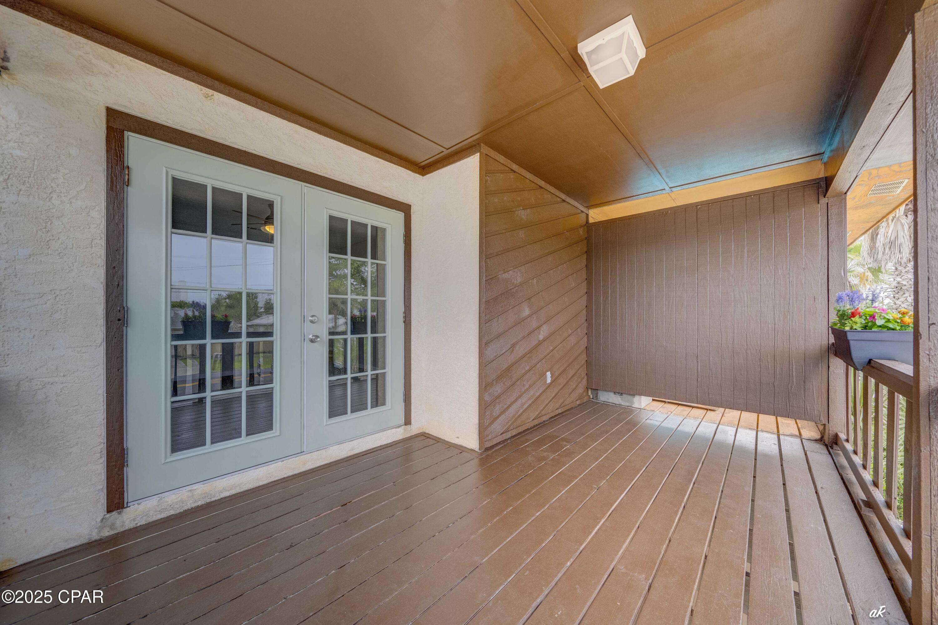 Image 9 For 6322 Pinetree Ave  A