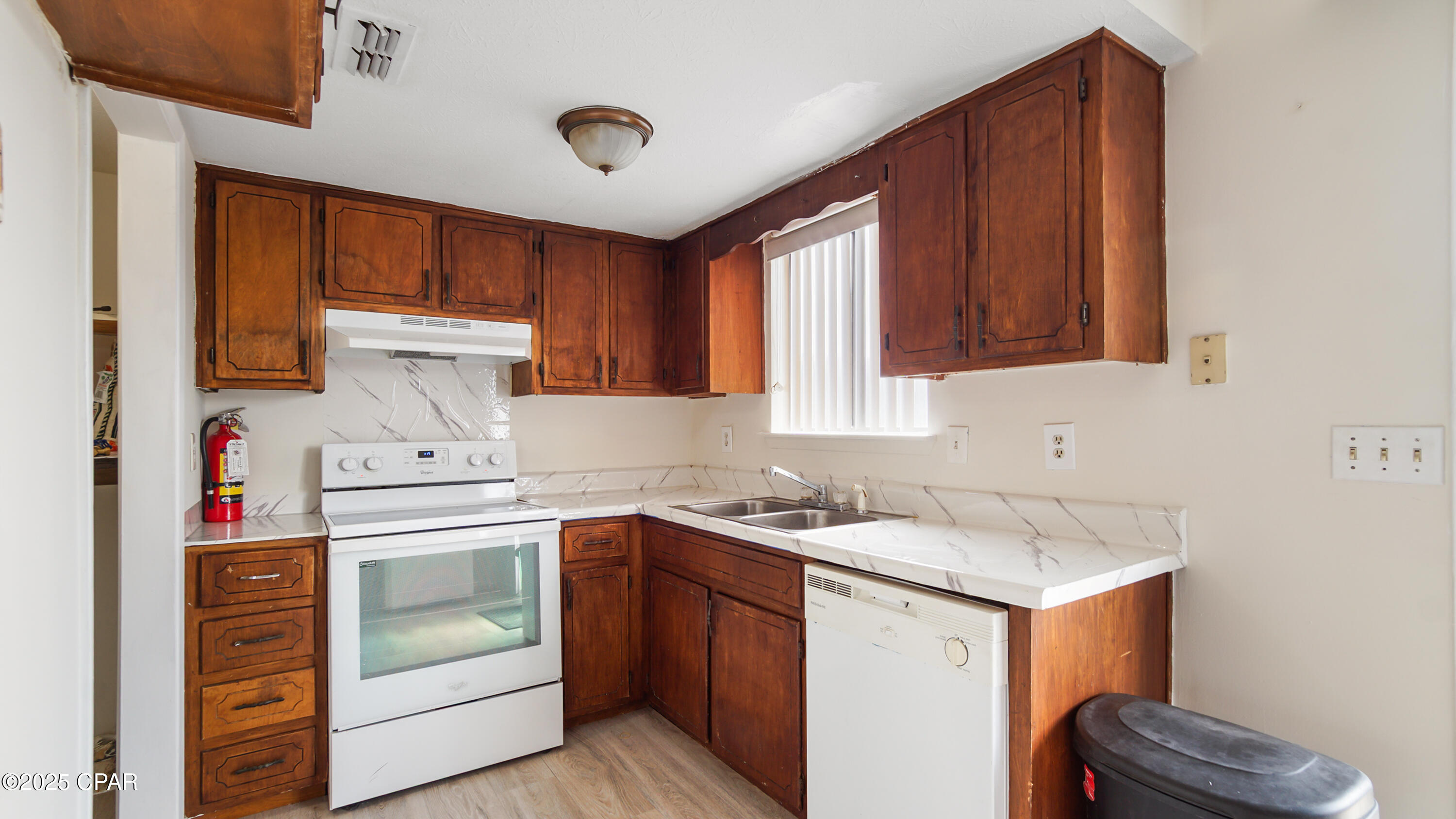 Image 30 For 5115 10th Street A,b,c,d