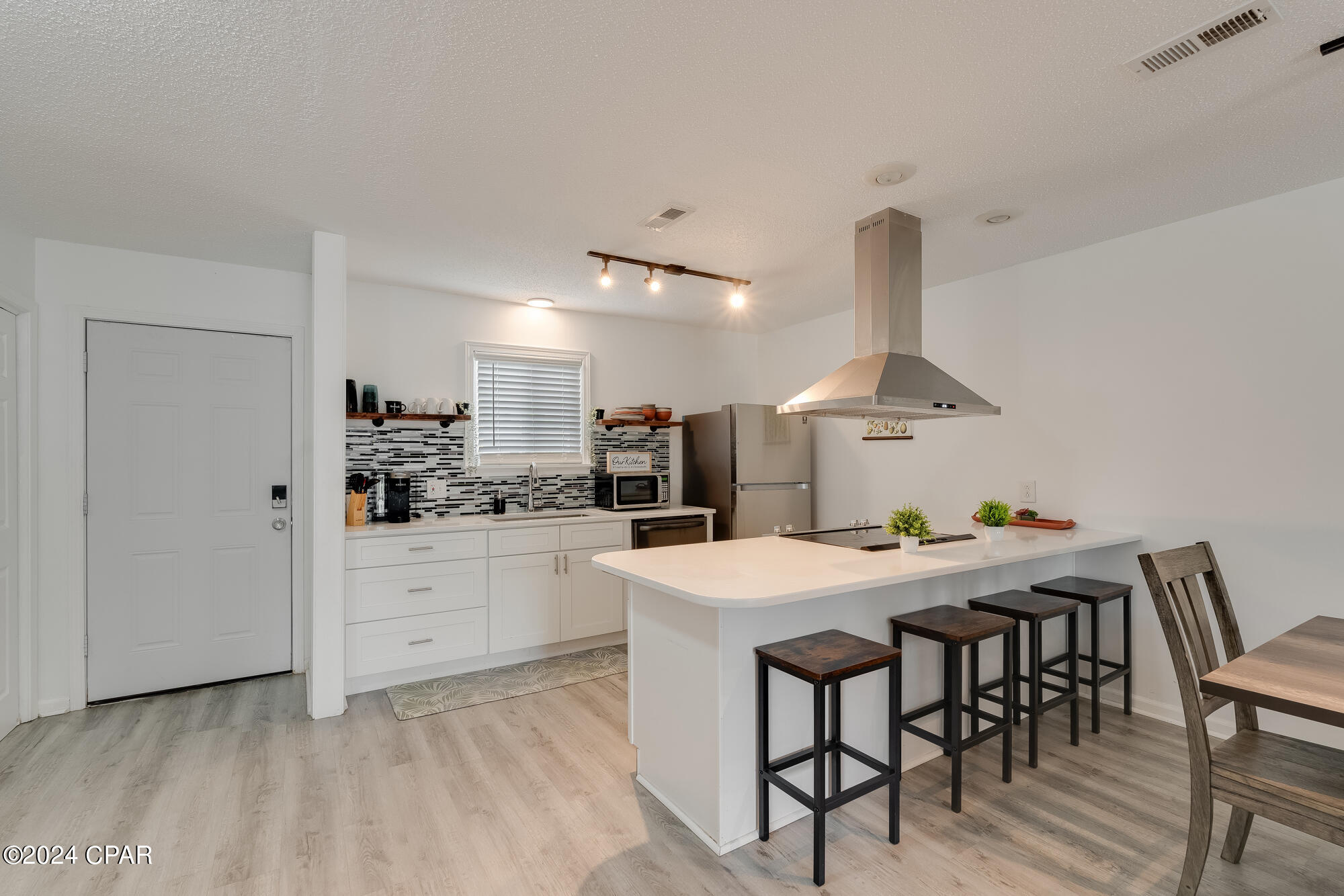 Image 28 For 6315 Hilltop Avenue