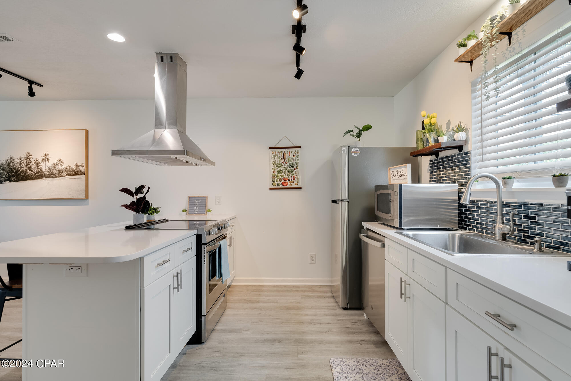 Image 7 For 6315 Hilltop Avenue