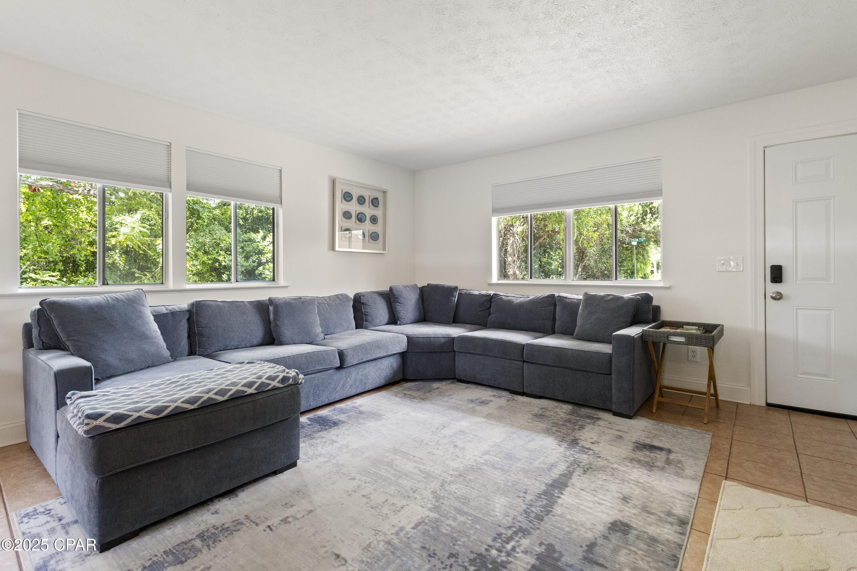 Image 4 For 19985 Alta Vista Drive