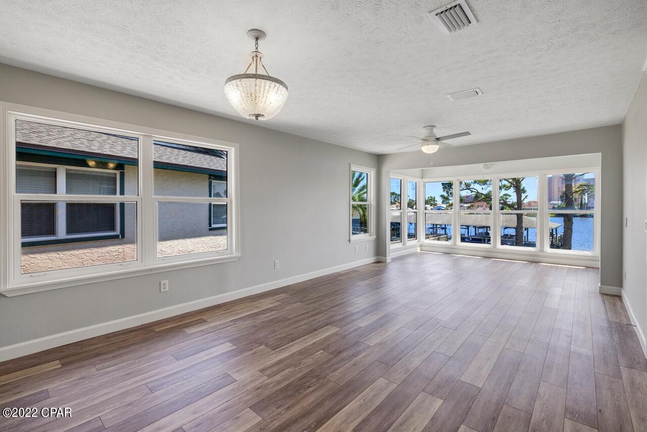 Image 10 For 7813 Lagoon Drive 8d