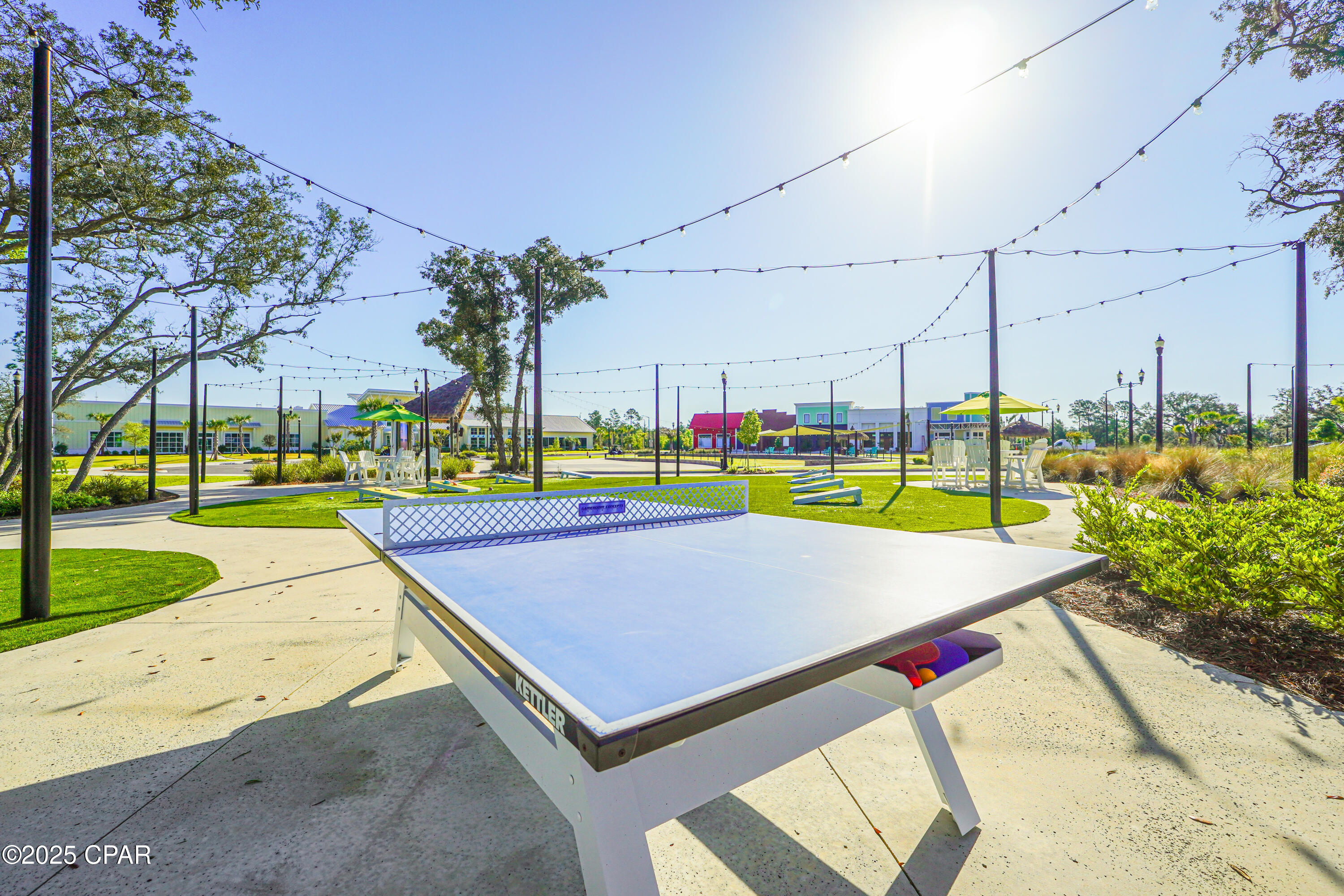 Image 39 For 8532 Dreams Float Court