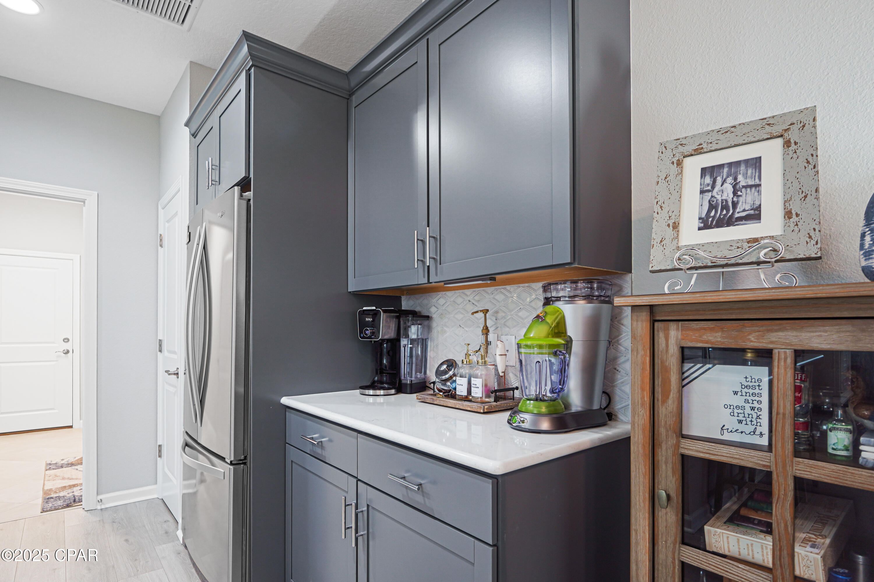 Image 5 For 8532 Dreams Float Court