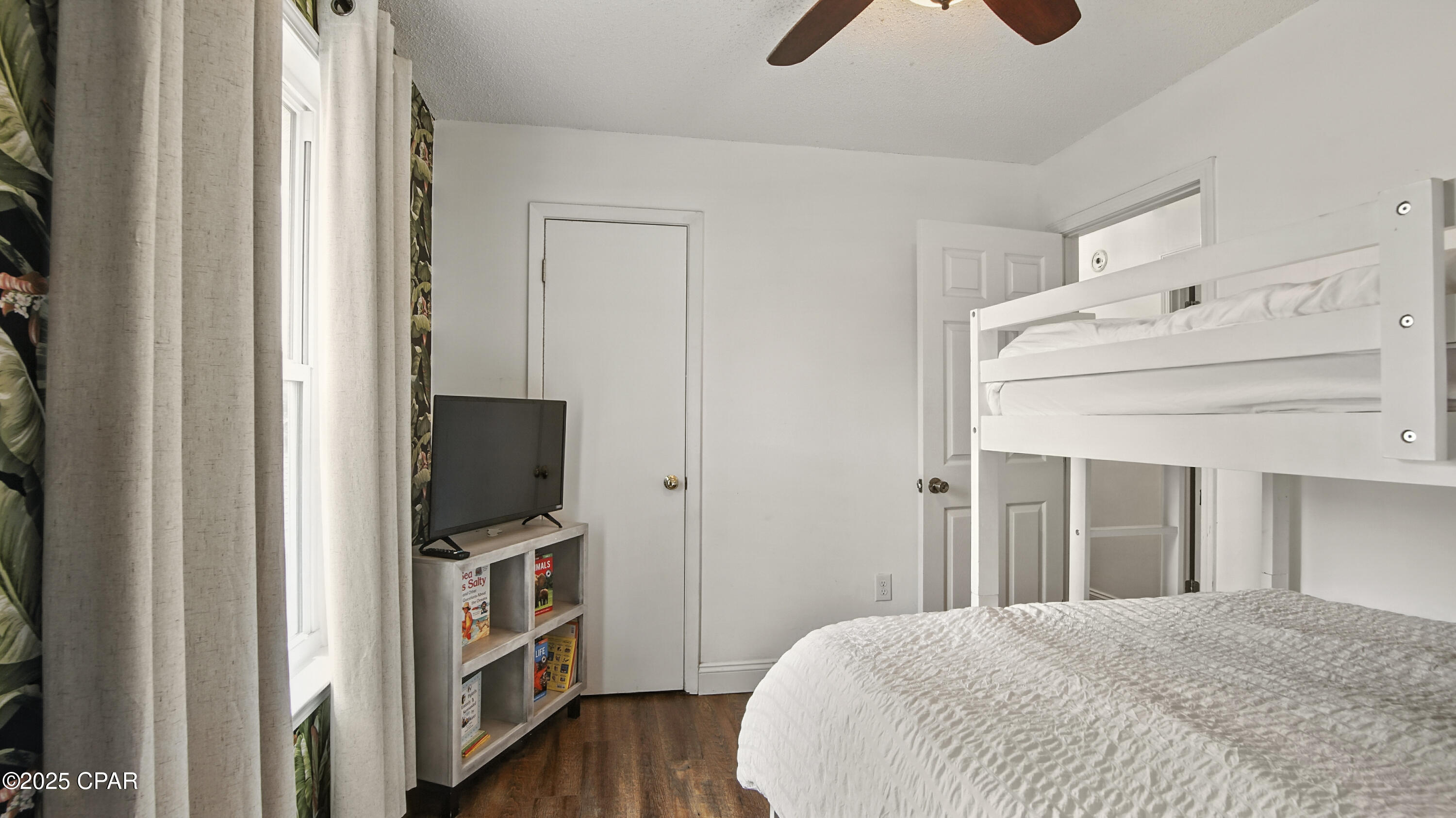 Image 26 For 5826 Hilltop Avenue