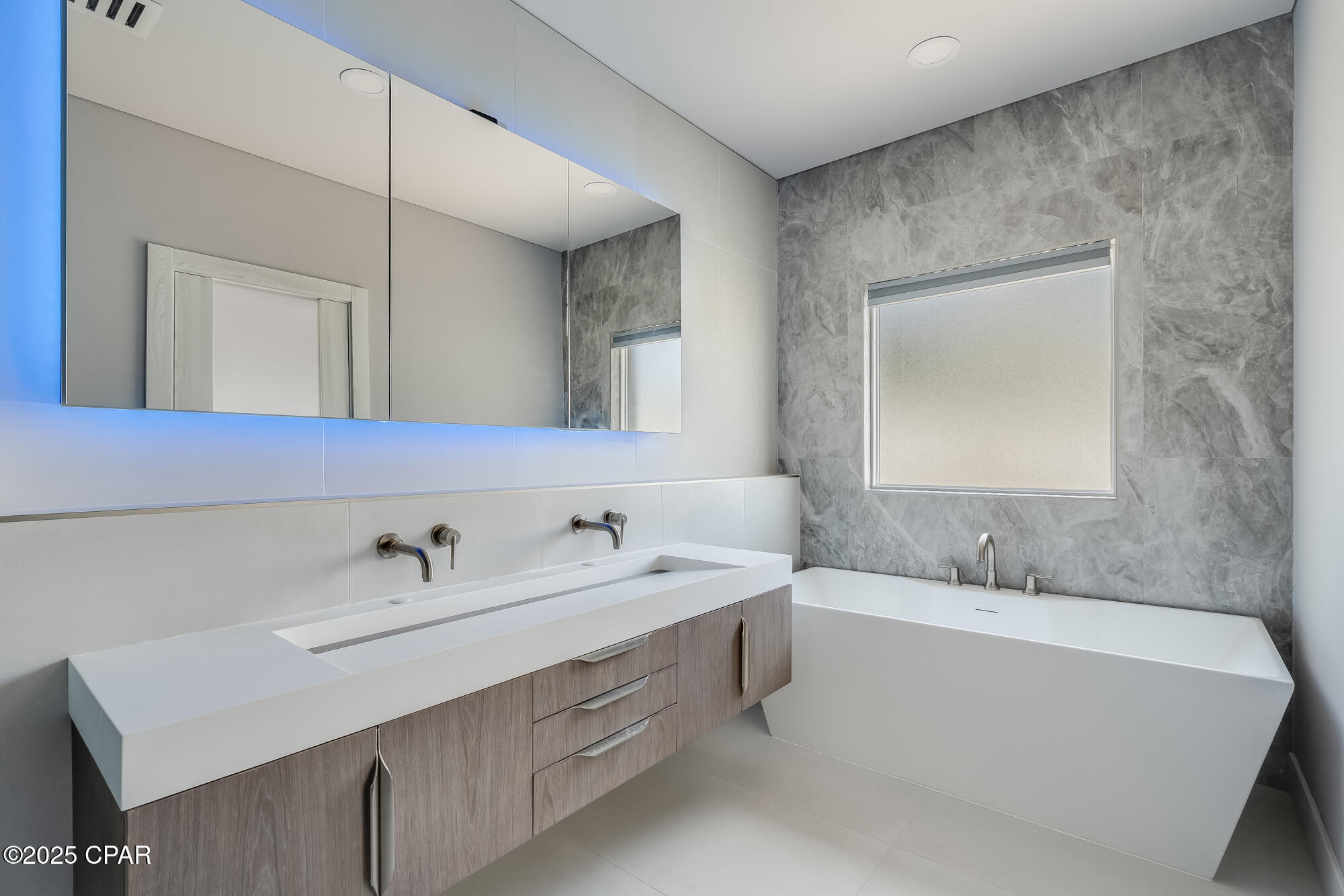 Image 28 For 100 Biltmore Place