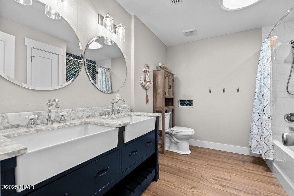 Image 27 For 107 Loyola Lane