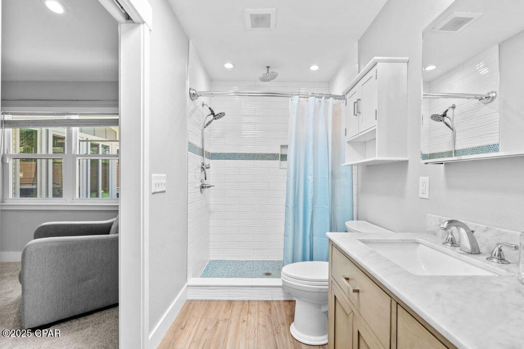 Image 6 For 107 Loyola Lane