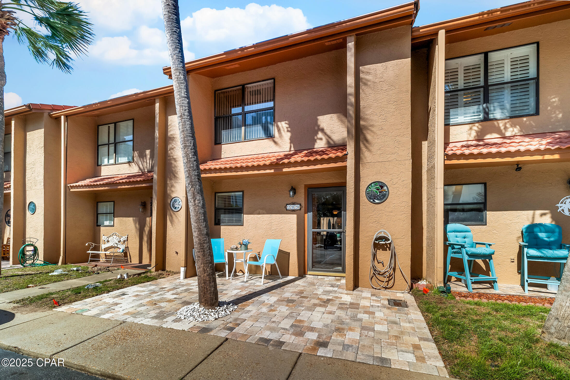 Image 2 For 209 Grande Island Boulevard